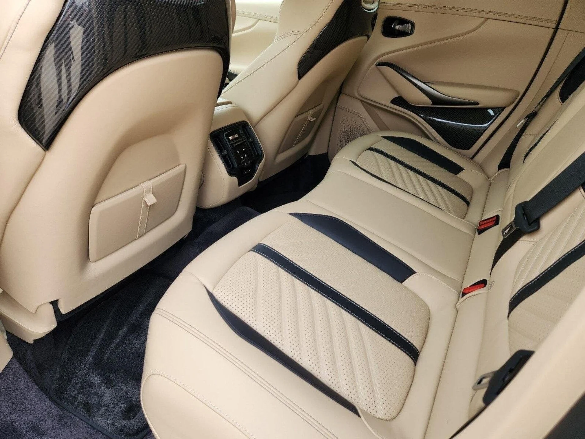 mph006_2738363732_6decd17c4ef20ecf0e781eb673fee855x_1be49e2d97