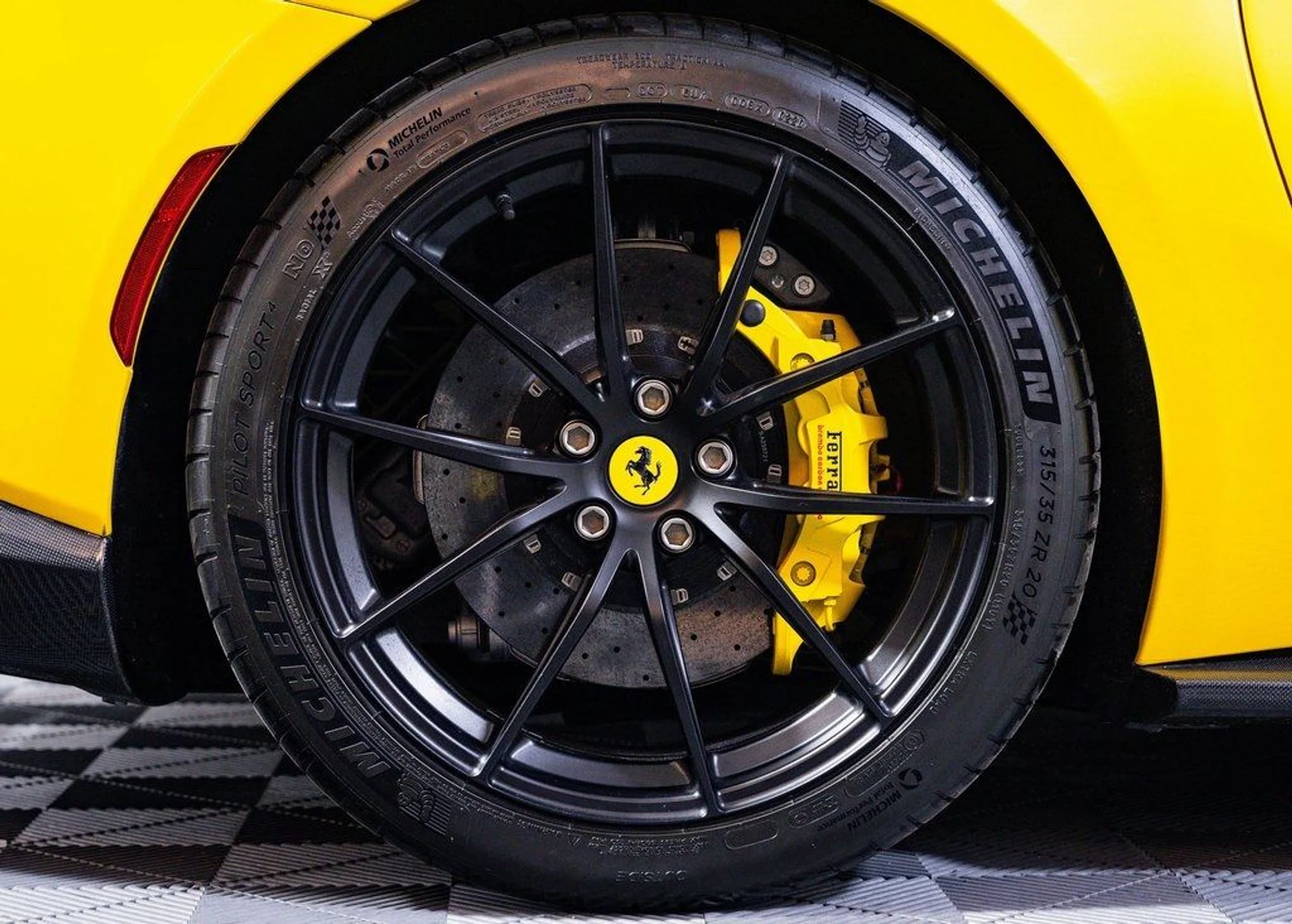 mph006_2739813591_1d854de77e96c3ecf91b24d31906be56_5925337b84