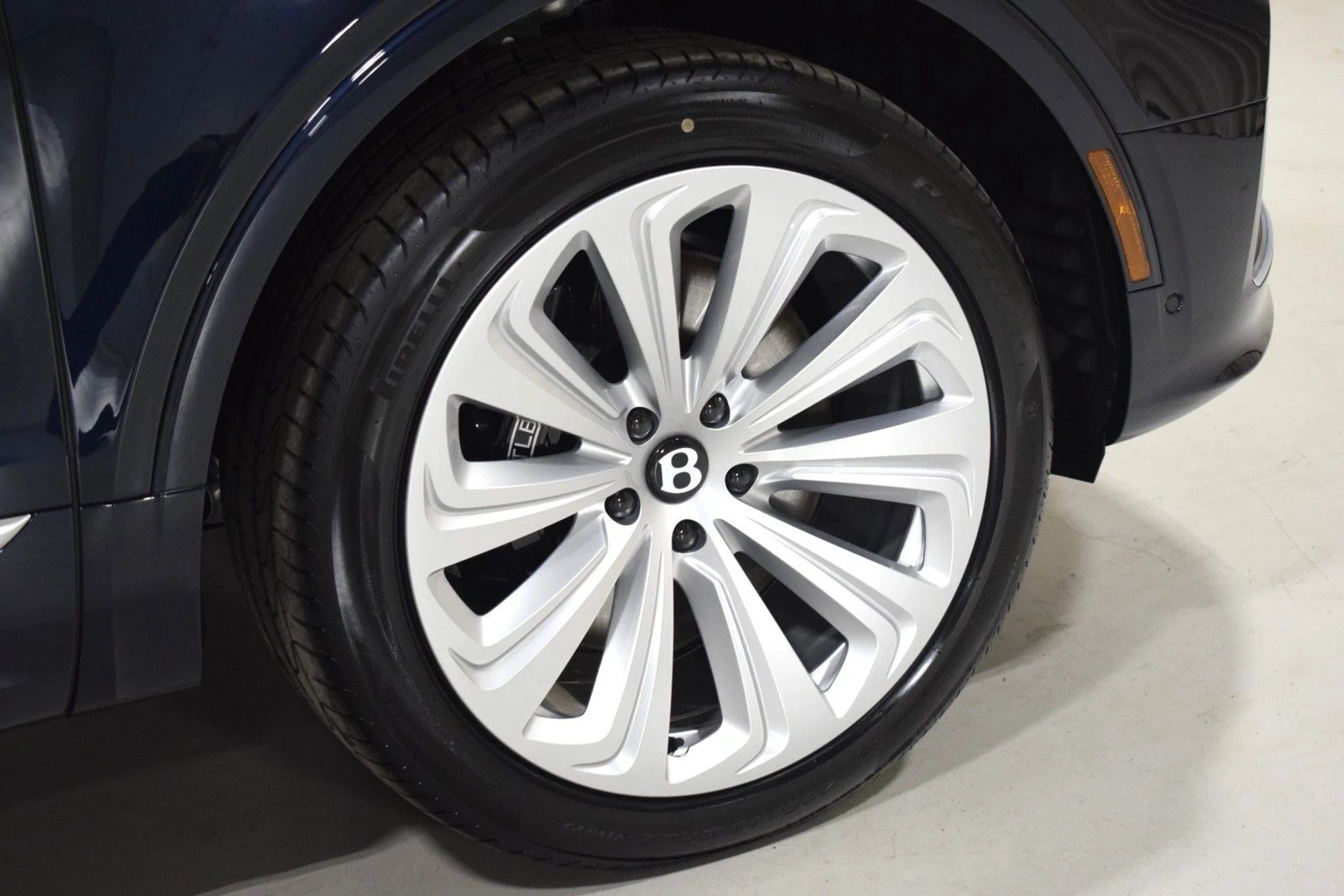 mph006_2740353154_e4134d2bfaf00f7abcd88bc84416cf1ax_a3f16d0930