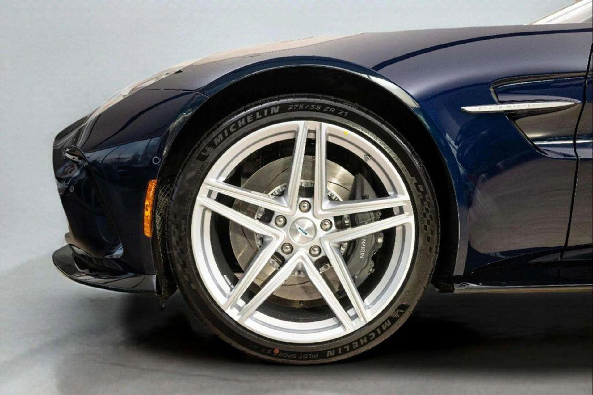 mph006_2741400136_Xnt_HQ_6tb_M_Nb_Z8_ZE_4_YL_3_H_Xy39_As_U_2aec89b57a