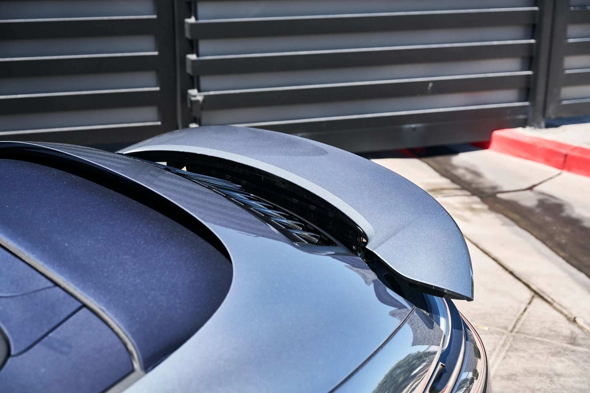 mph006_2751425902_Used_2025_Porsche_911_Carrera_1777504748_2f66b4743c