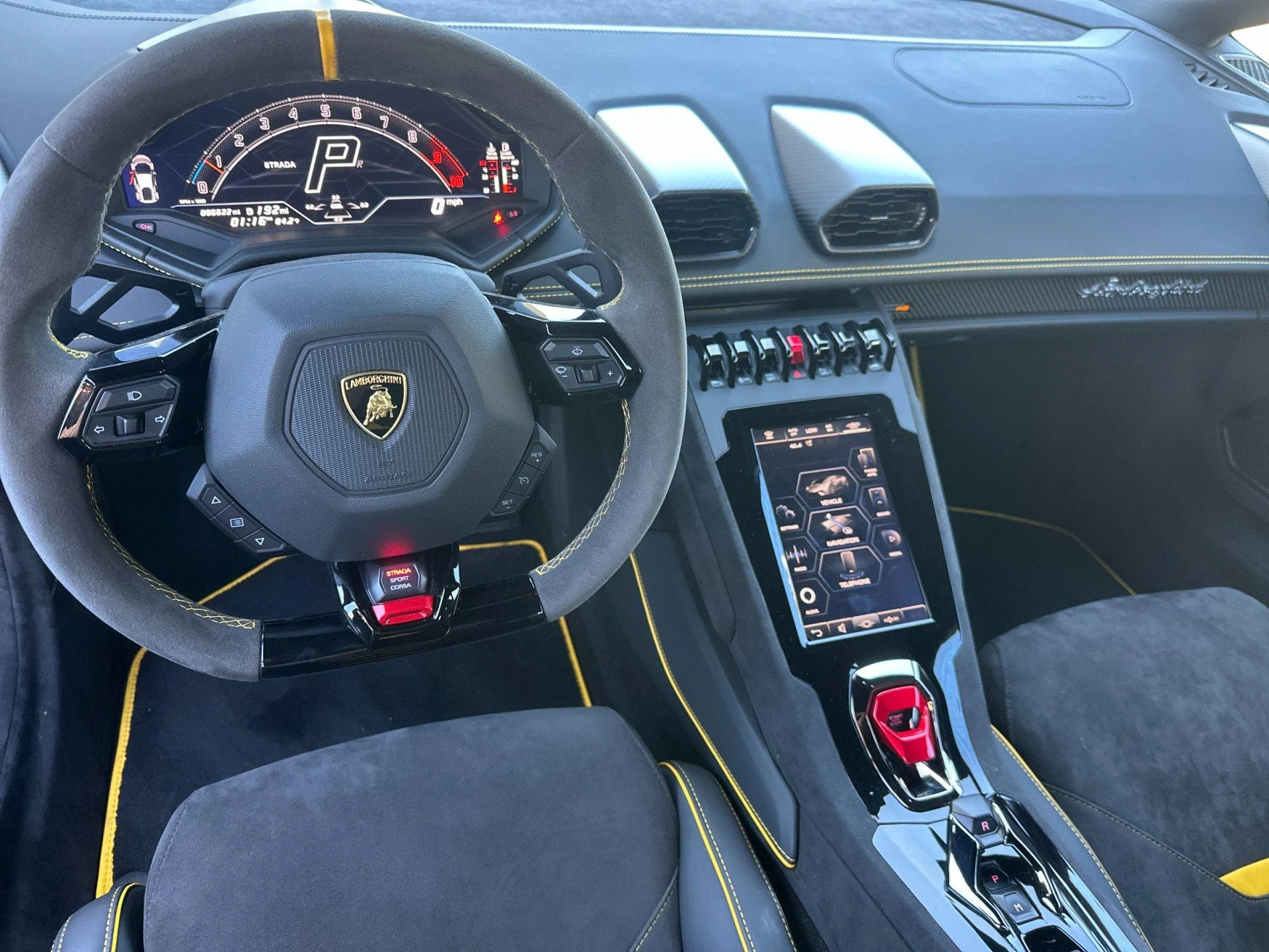 mph006_2752057287_Used_2024_Lamborghini_Huracan_Tecnica_1792147650_f87646892d