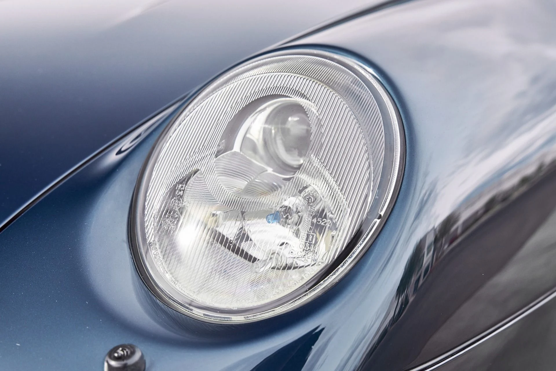 mph006_2757805749_Used_1997_Porsche_911_Turbo_1770864785_8eb0afbdb9