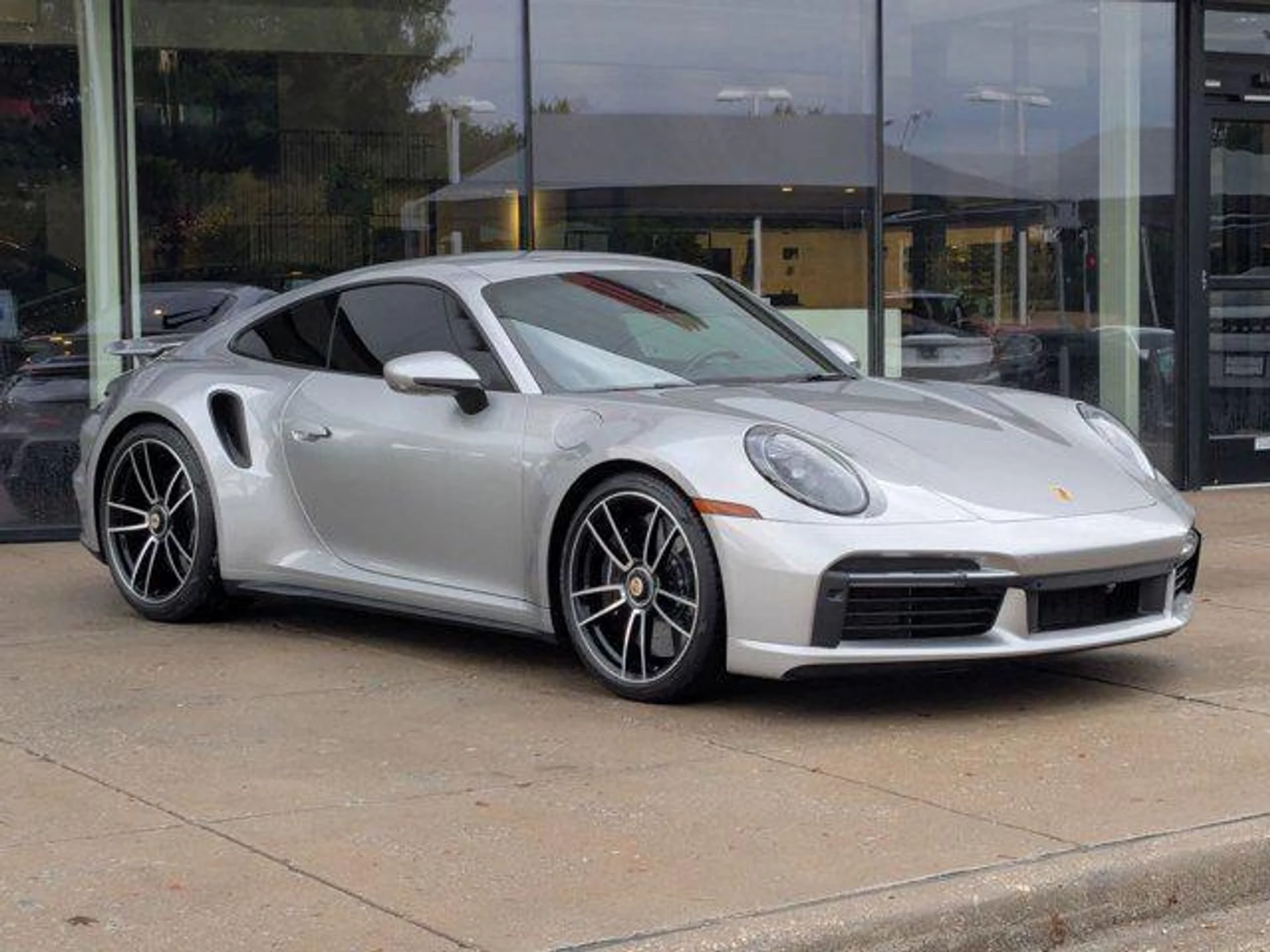 mph006_2767490002_f_Z0_C_Fhm9_R_Ug_X2_QY_Giu_N1_I2pff_Vs_3f9683a86a