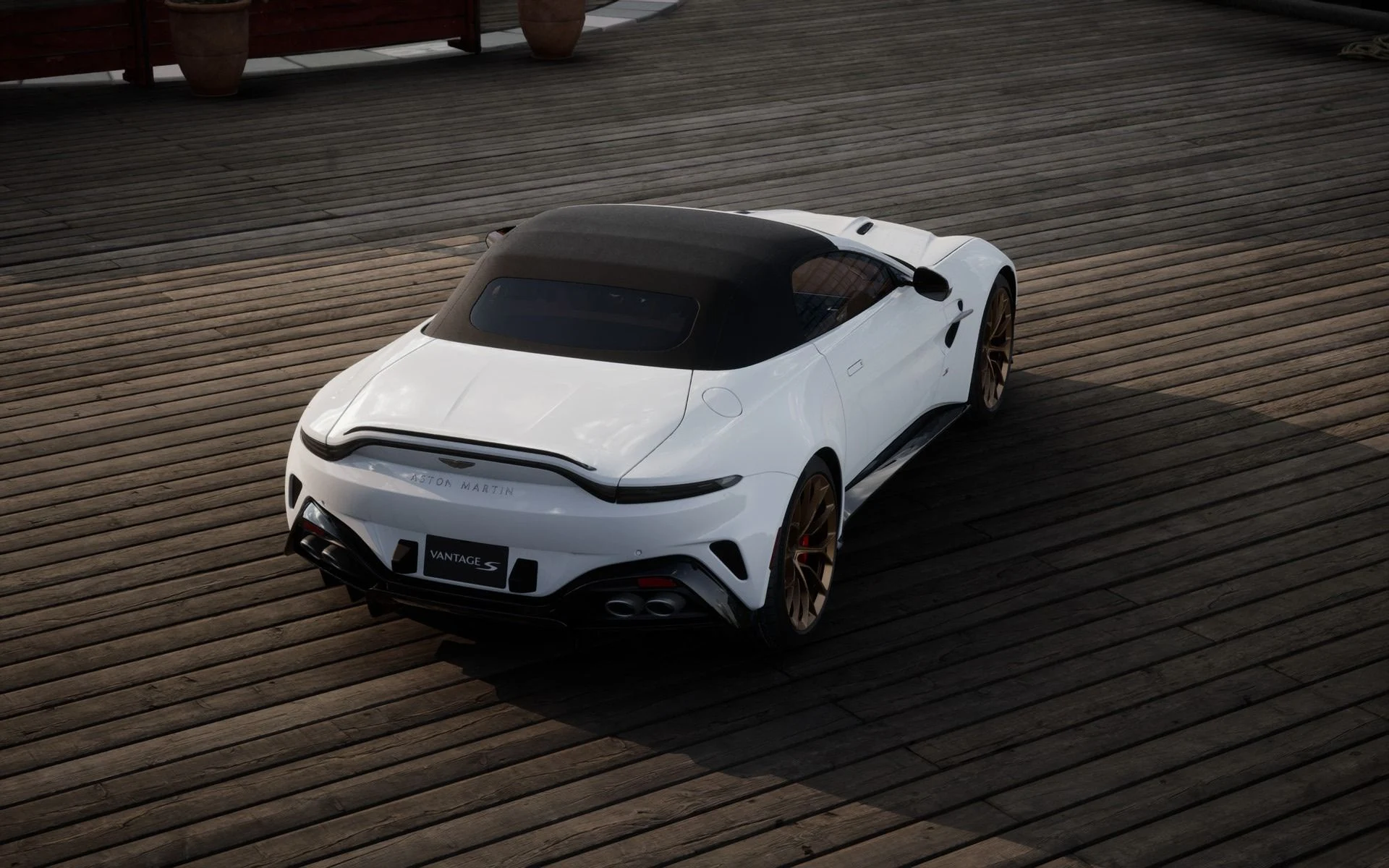 mph006_2769079391_New_2027_ASTON_MARTIN_VANTAGE_S_Roadster_1790890880_a4eb48ea8b