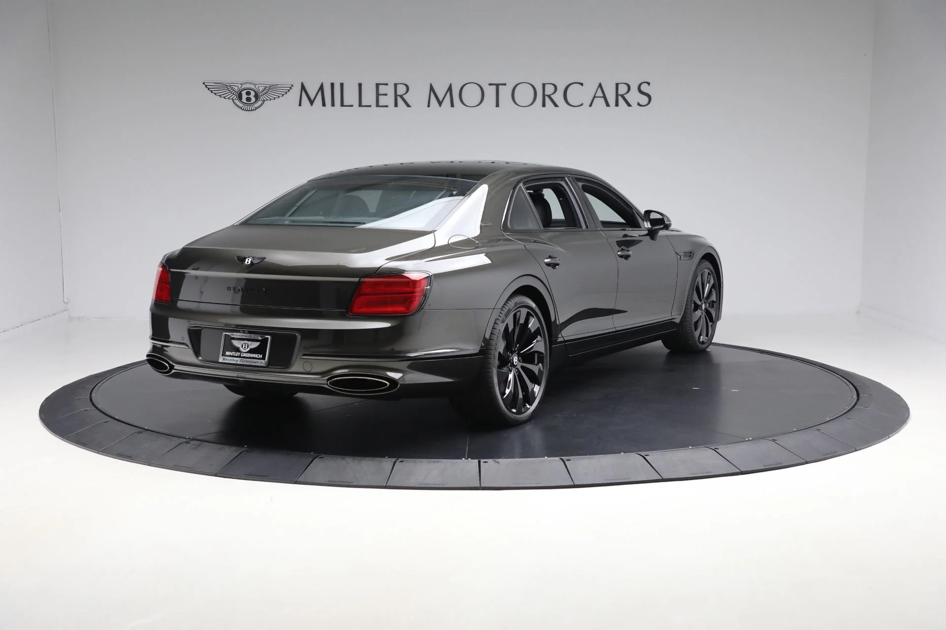 mph006_2777002432_New_2025_Bentley_Flying_Spur_Black_Edition_3104d9b8ec
