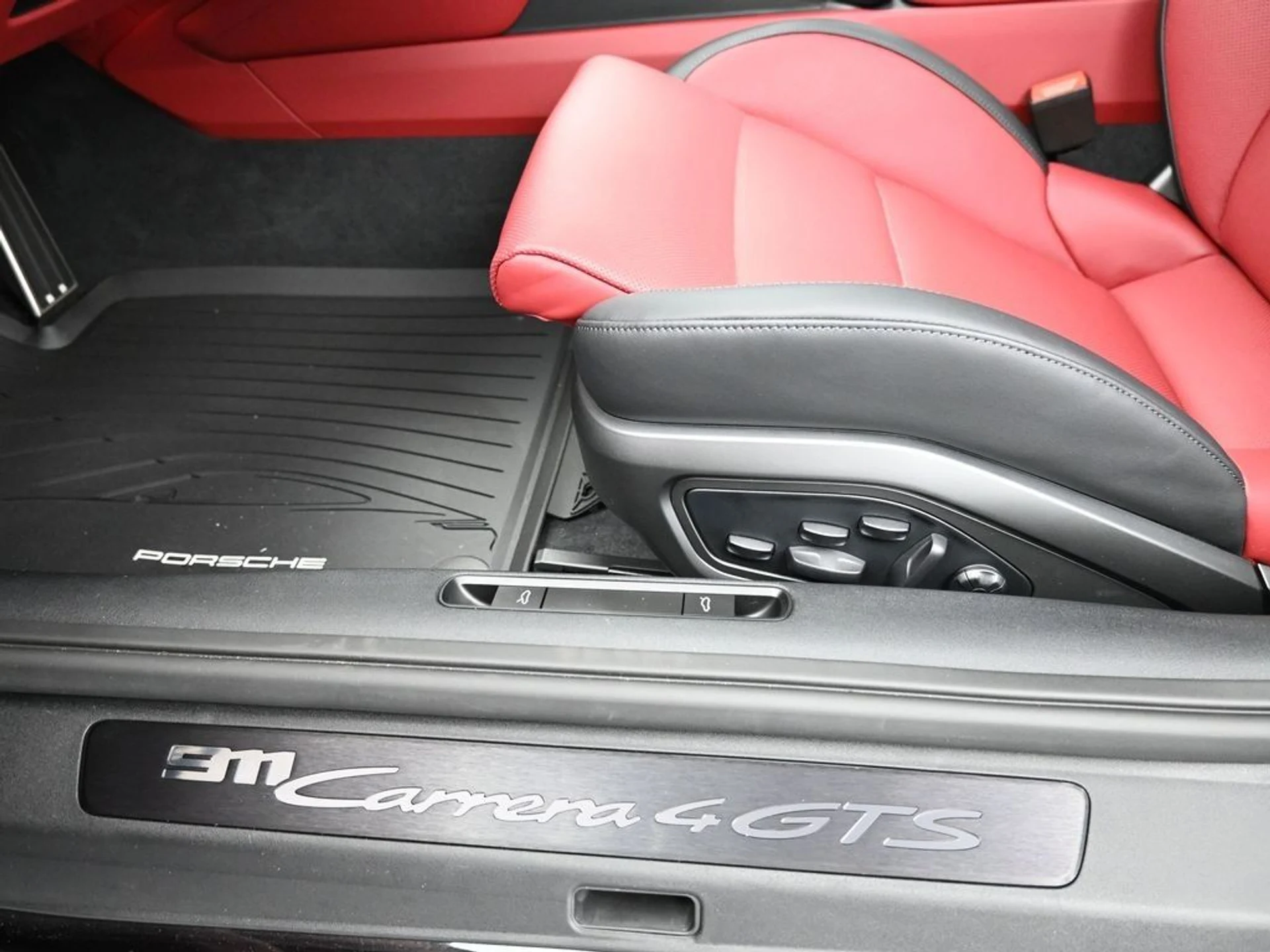 mph006_2777428663_37965517f41dc3fe9aeb4501cd583718_23cd0d1423