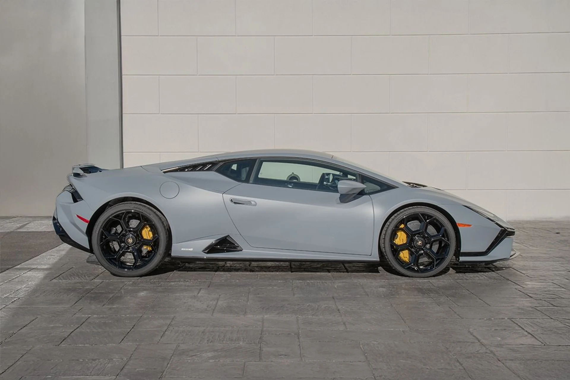 mph006_277874844_Used_2024_Lamborghini_Huracan_Tecnica_1736524085_91d5596841