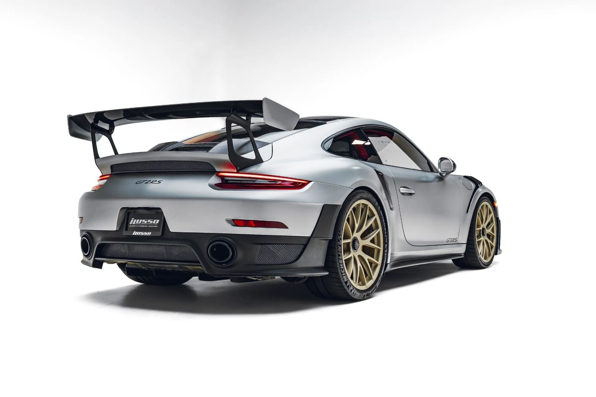mph006_2780048769_Used_2018_Porsche_911_GT_2_RS_1782090255_566d07e145