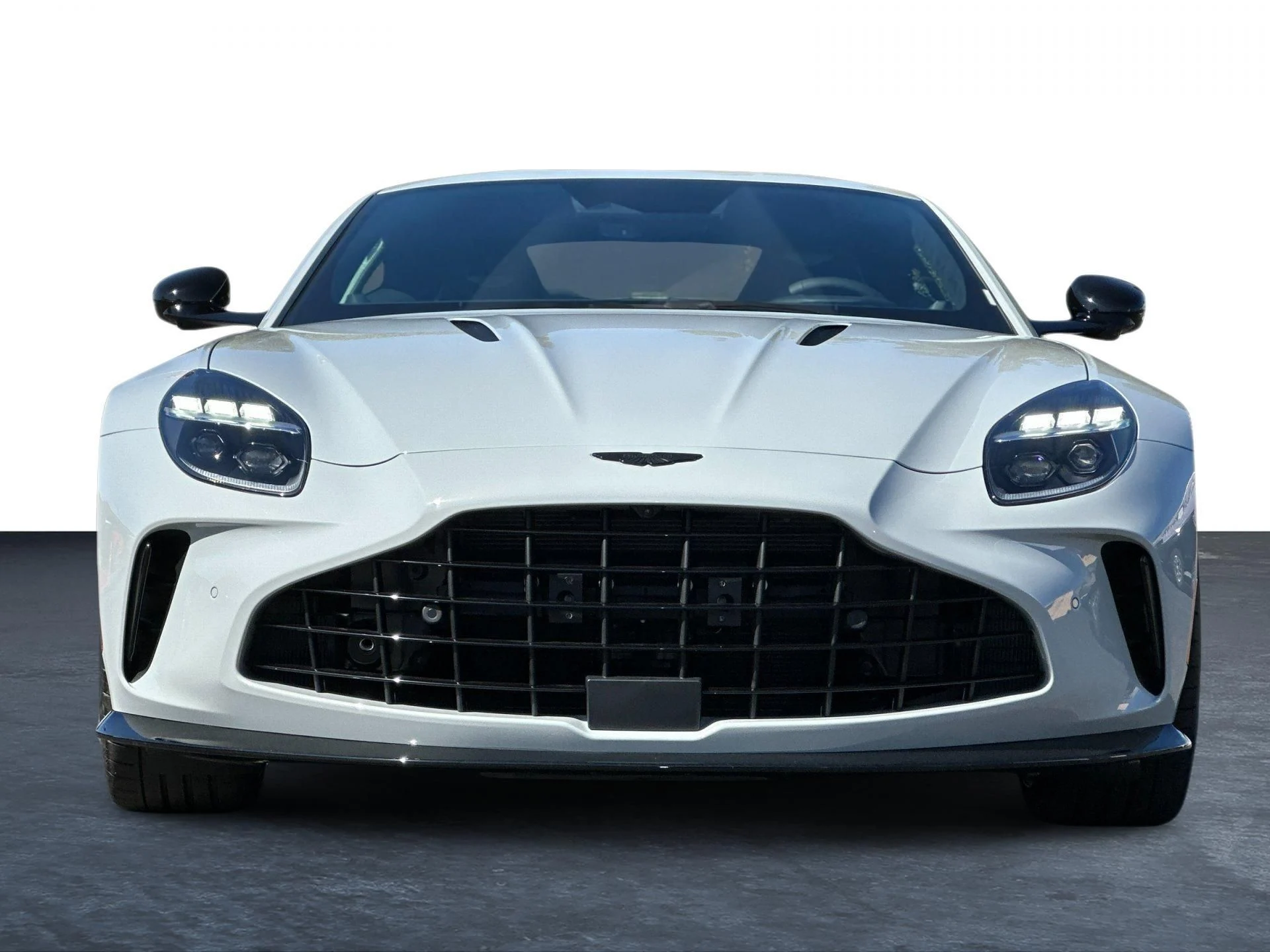 mph006_2781773779_New_2025_Aston_Martin_Vantage_Base_1747424396_85db78e3fd