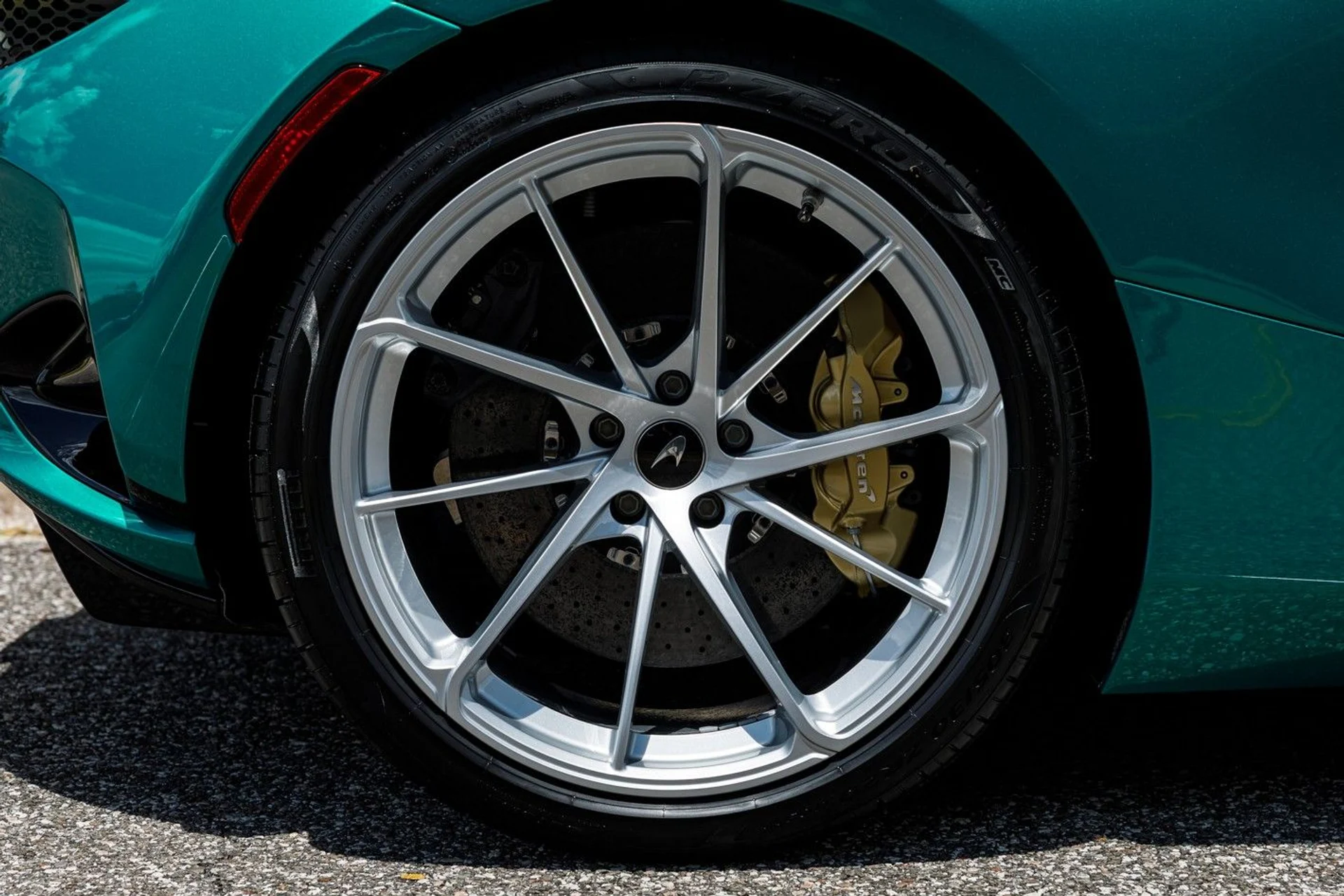 mph006_2786304262_678_p7_l_bb6f184df0