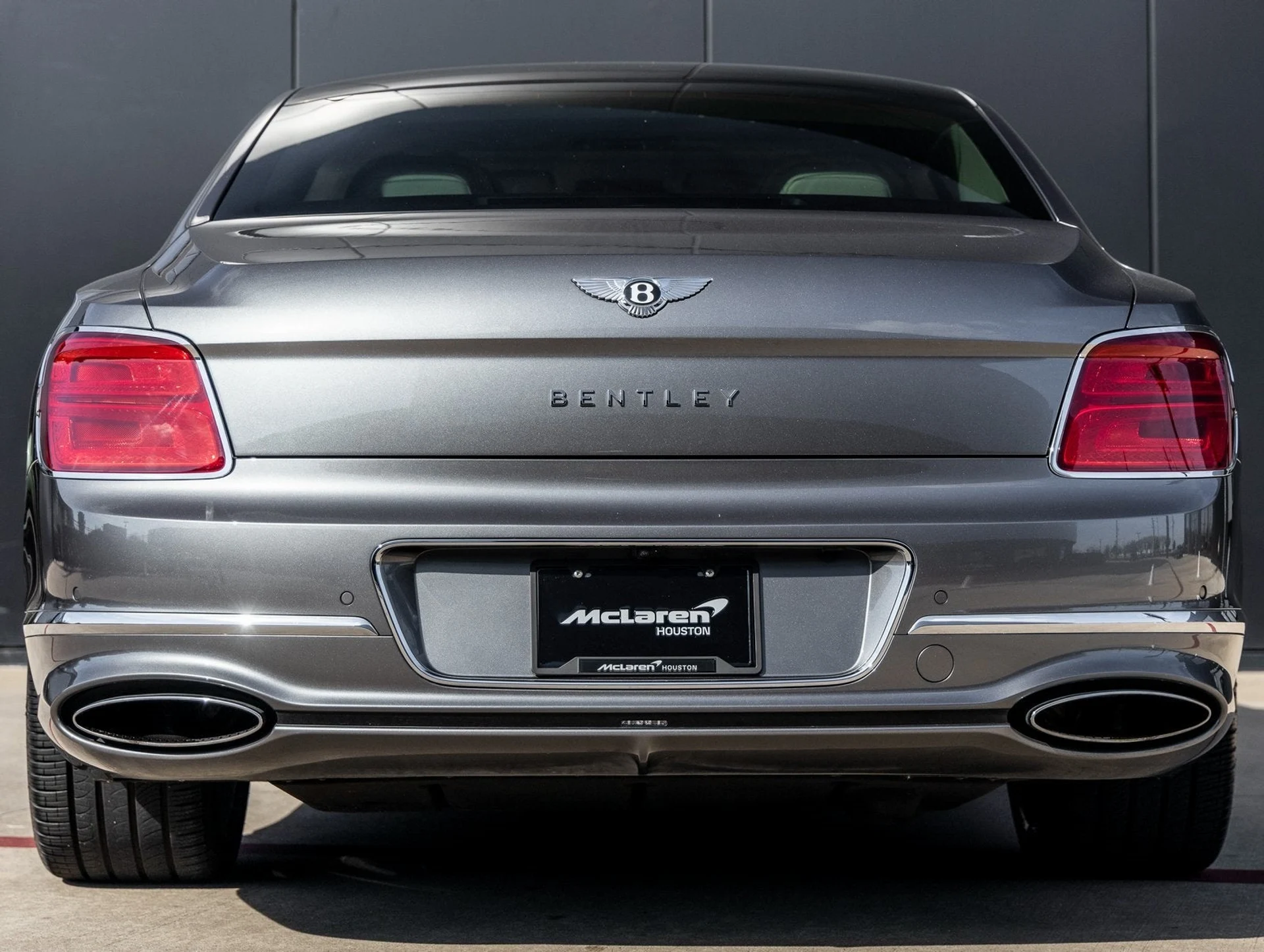 mph006_2797108252_7_b6c3530d24