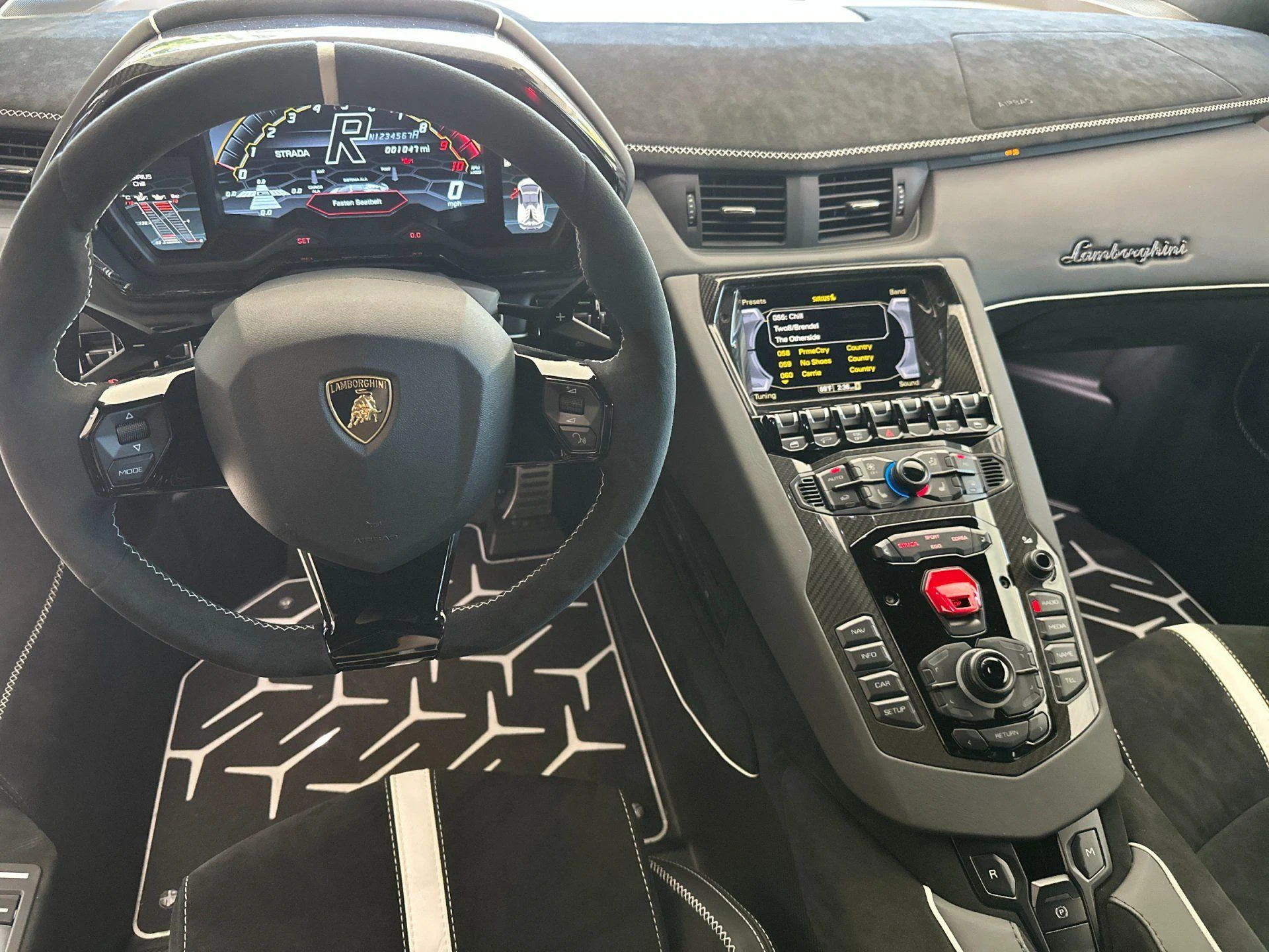 mph006_2803212836_Used_2021_Lamborghini_Aventador_SVJ_1774426258_8428f87015