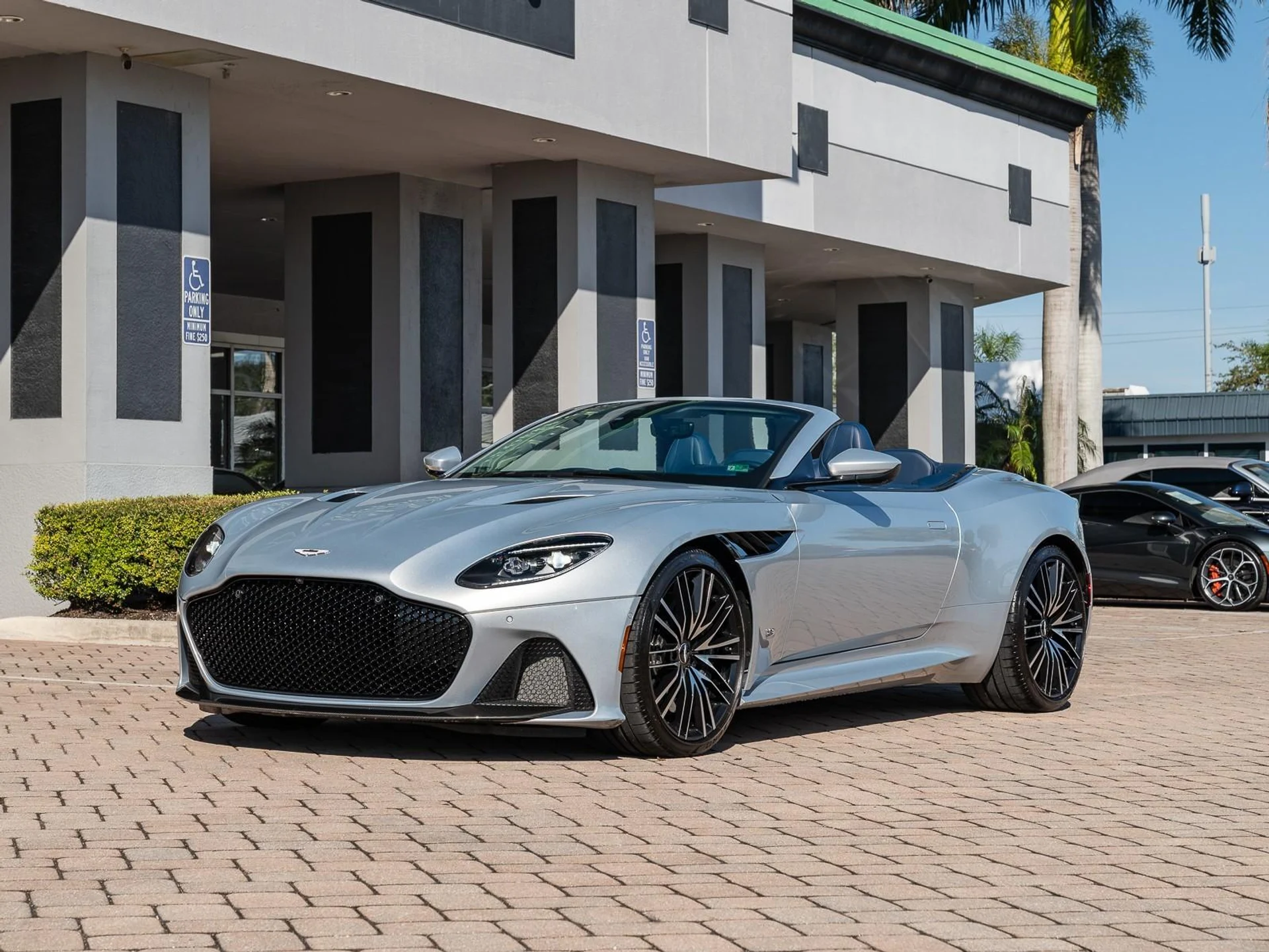 mph006_2808434805_Used_2020_Aston_Martin_DBS_Superleggera_1764795944_180ac71efe