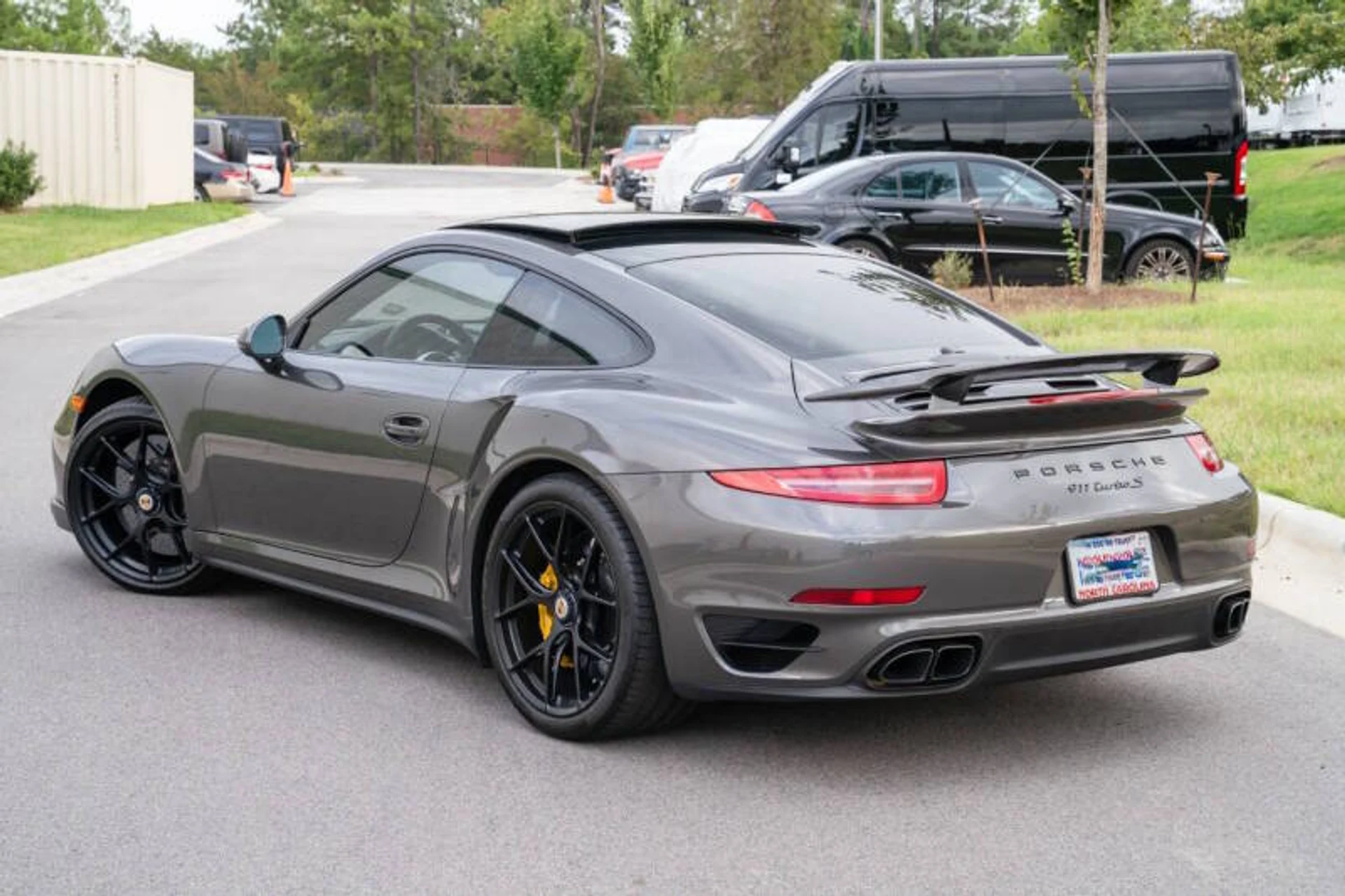 mph006_2819279967_2016_porsche_911_turbo_s_awd_2dr_coupe_9d9b04c070