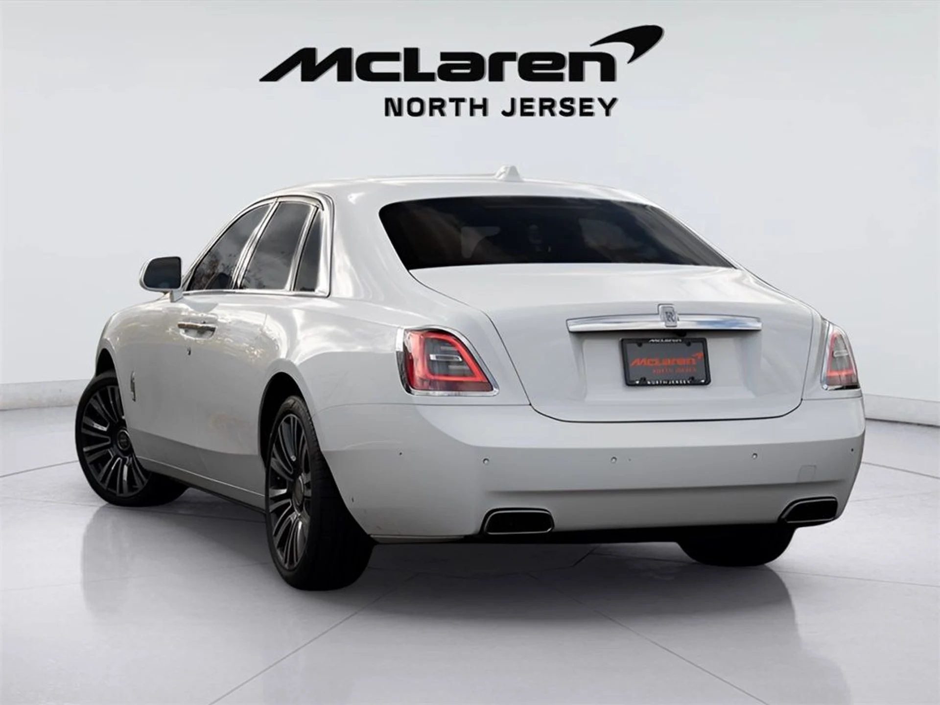 mph006_2826659207_image_8_d9876261cd