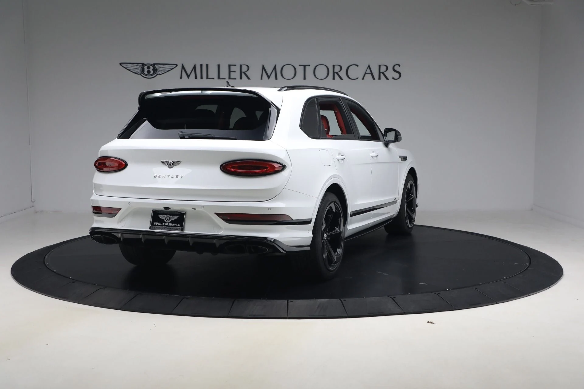 mph006_2830818209_Used_2023_Bentley_Bentayga_S_V8_1775660745_13133b11a0