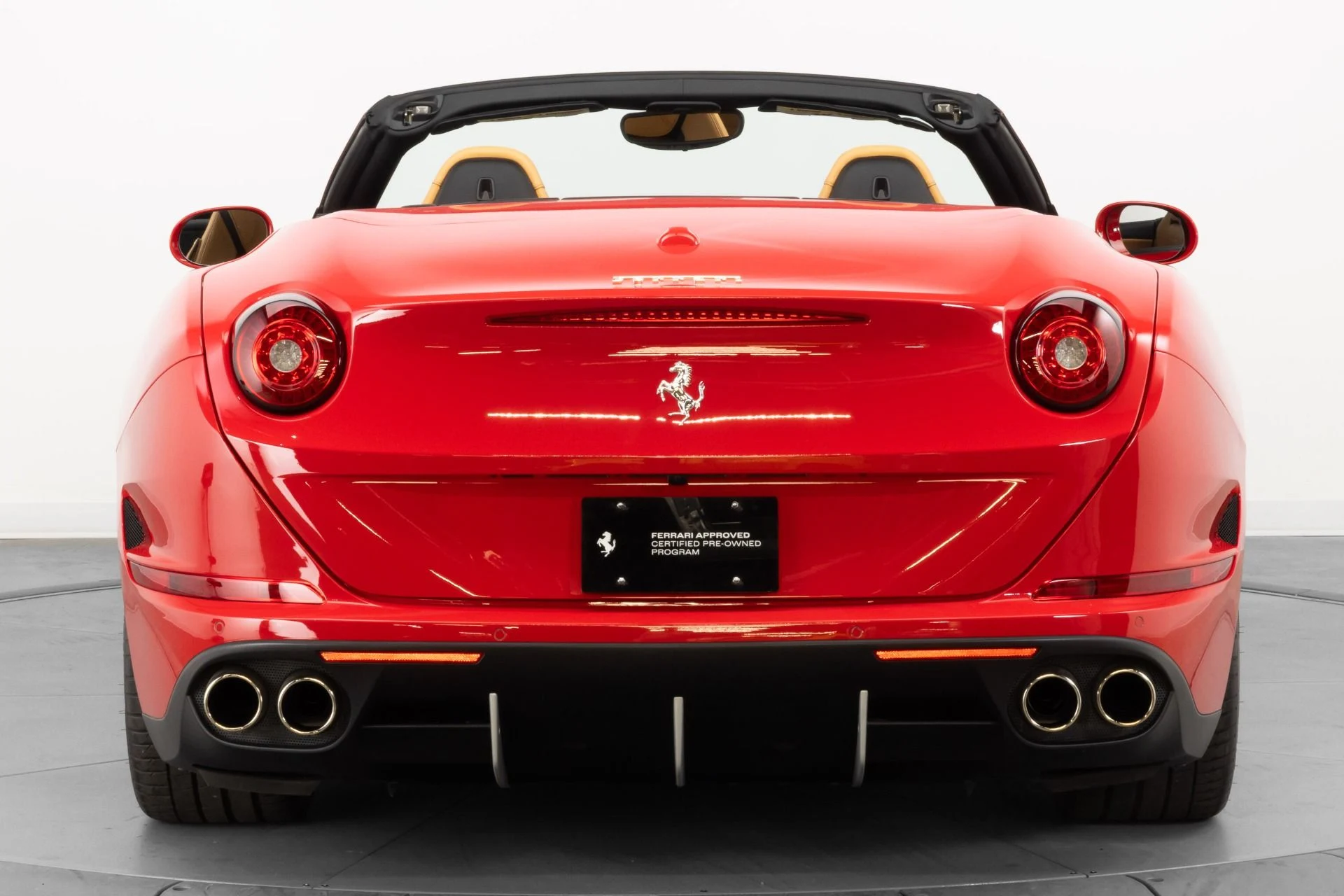 mph006_2834599155_Used_2017_Ferrari_California_T_1784583649_5ec82ab687