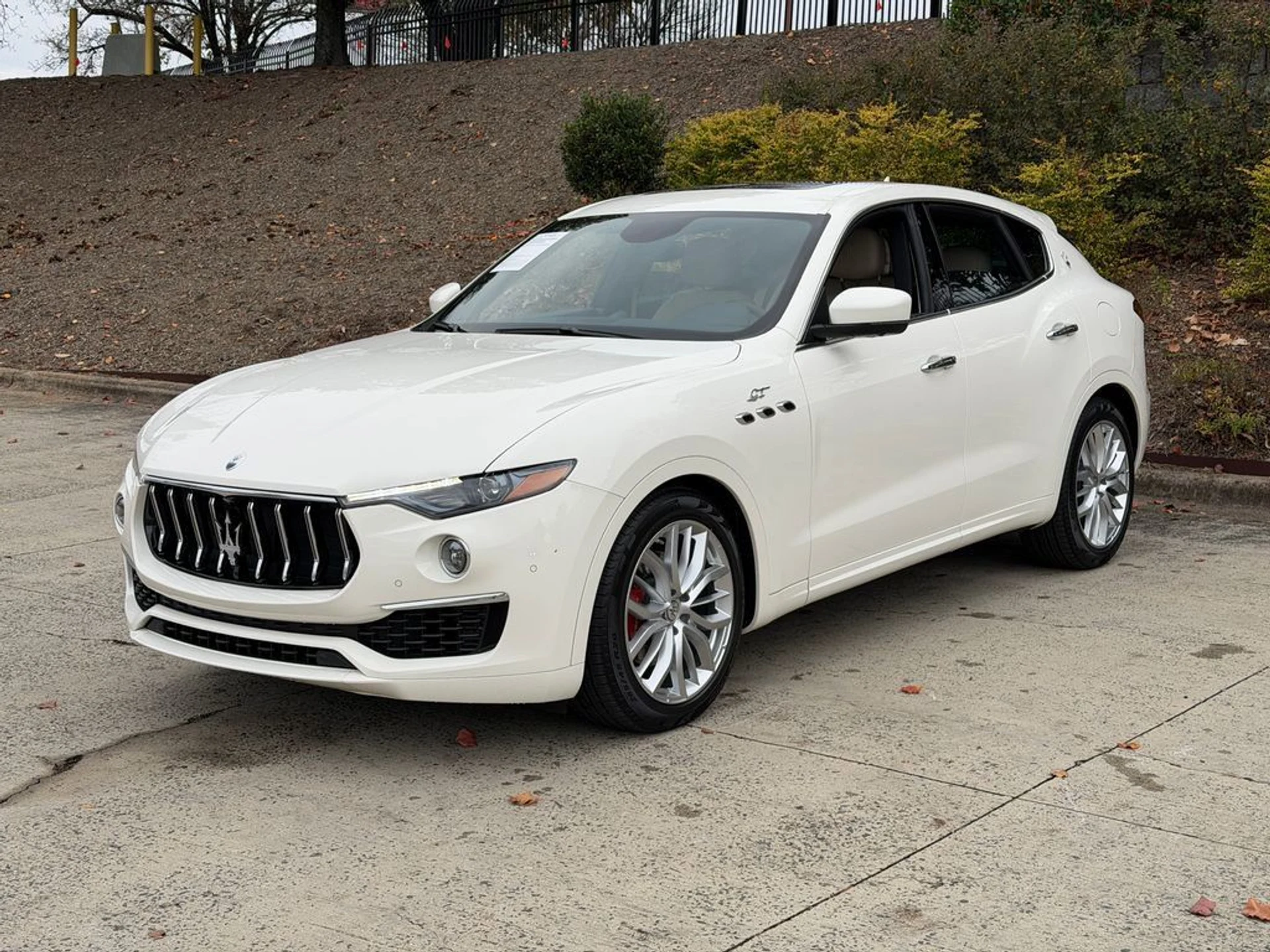 mph006_2835555722_2fe23d2d36df48429ab06cce31bc2997_31c60ab8bf