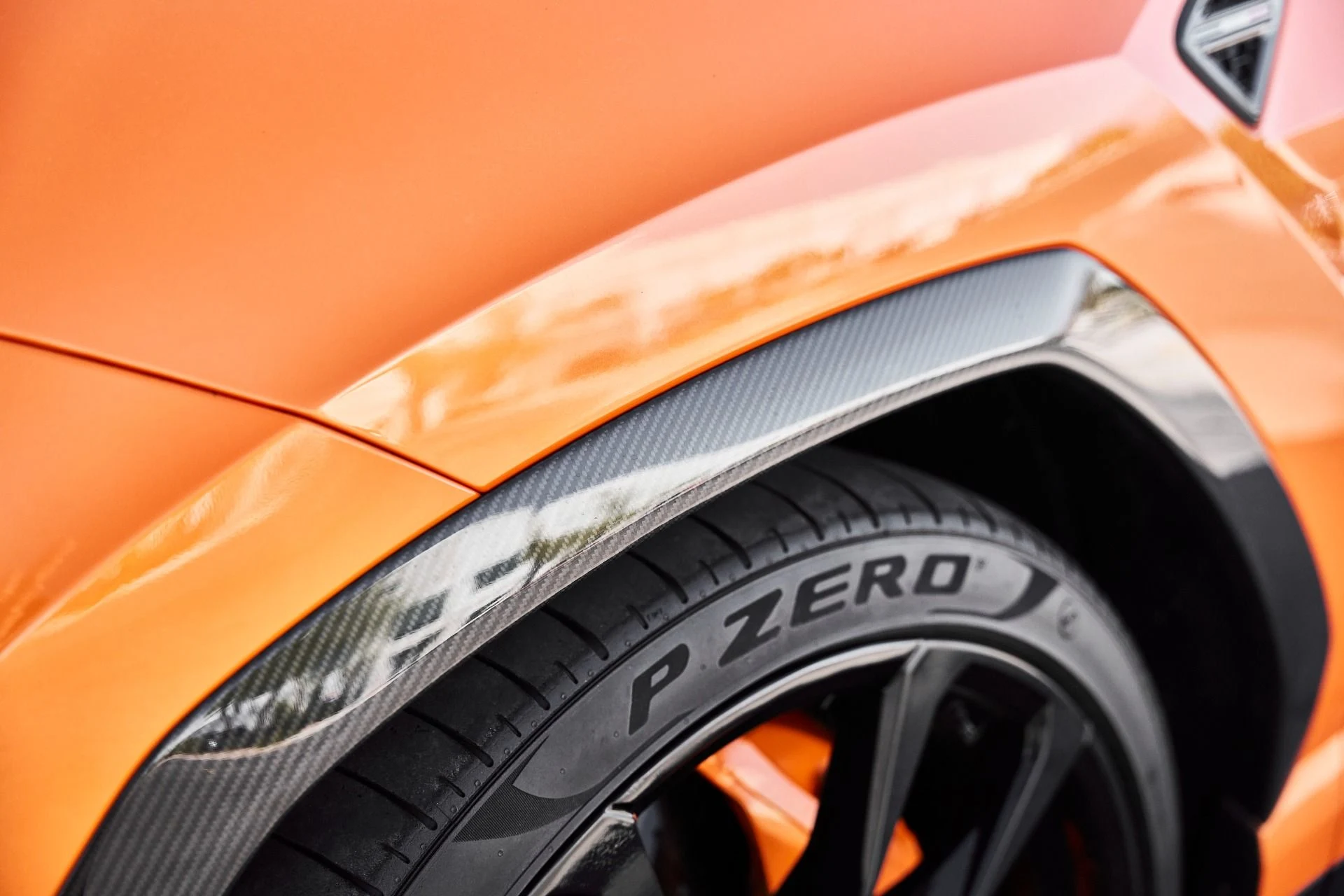 mph006_2839888259_Used_2022_Lamborghini_Urus_1778204380_7c7a762e1c