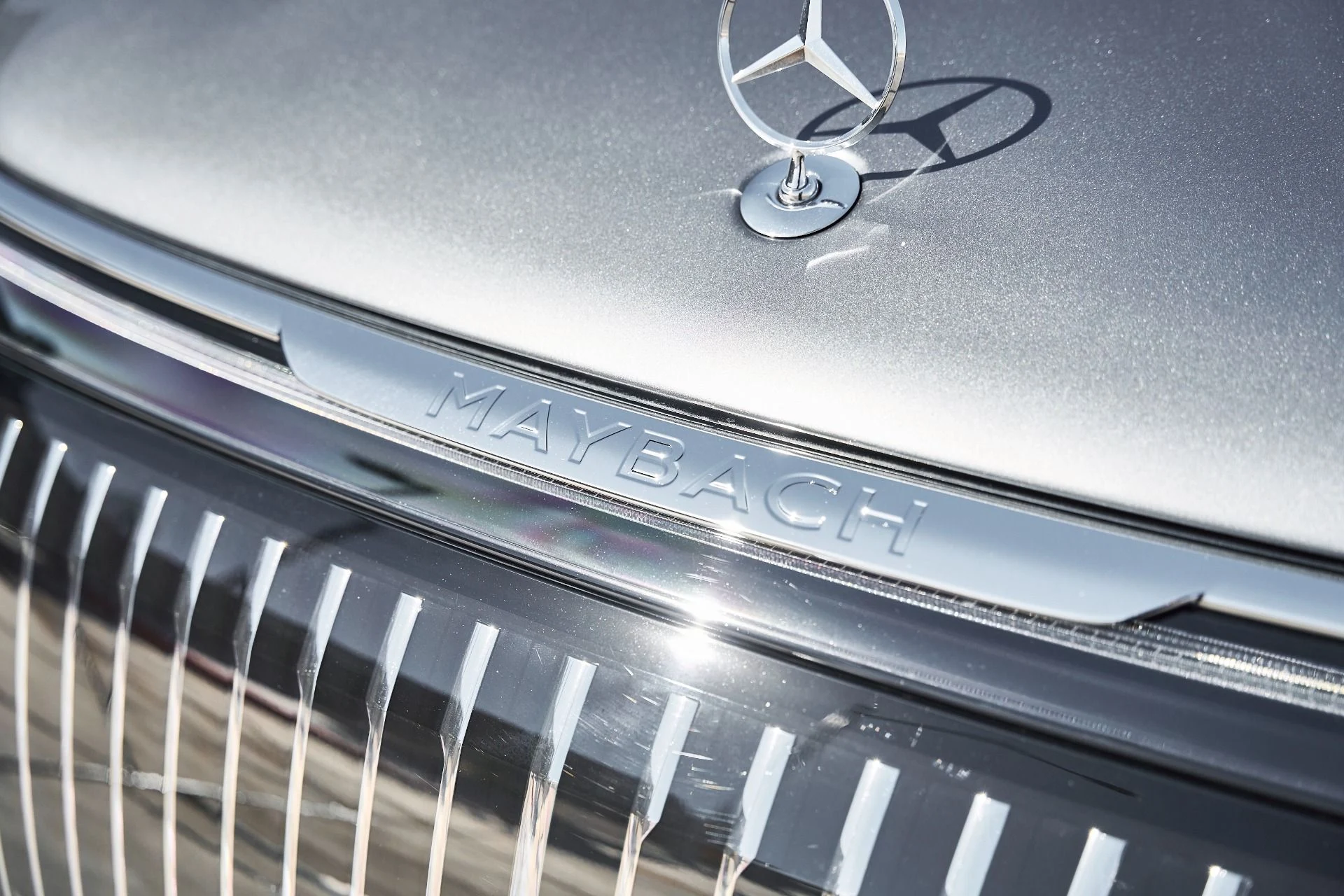 mph006_2852347242_Used_2025_Mercedes_Benz_EQS_Maybach_EQS_680_1770508780_3fc9ab6554