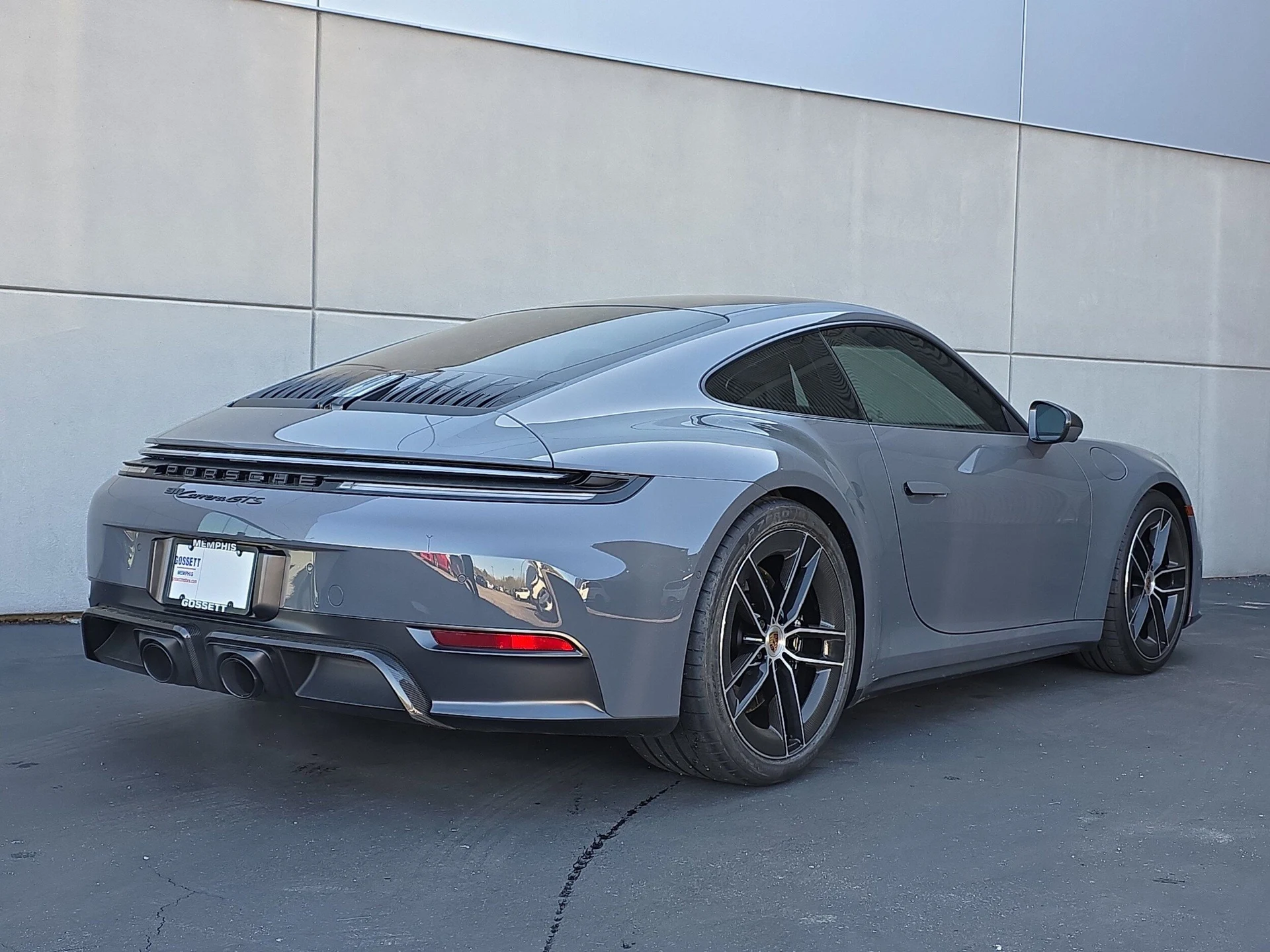 mph006_2854415775_e322b9ef3edcda59bdc752a742581de3x_254bfa9dba