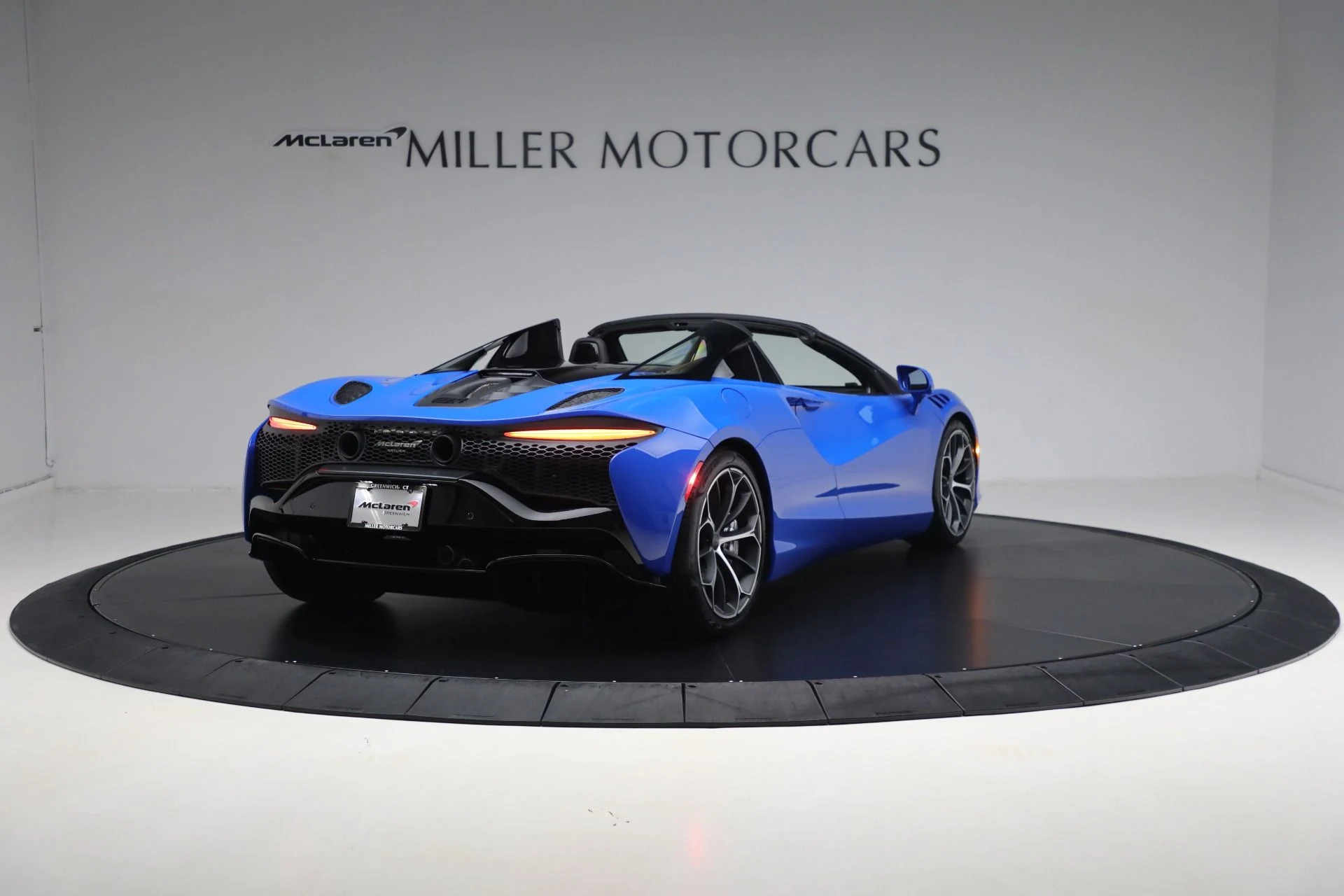 mph006_2855917911_New_2025_Mc_Laren_Artura_Spider_Performance_0fea7b35f8
