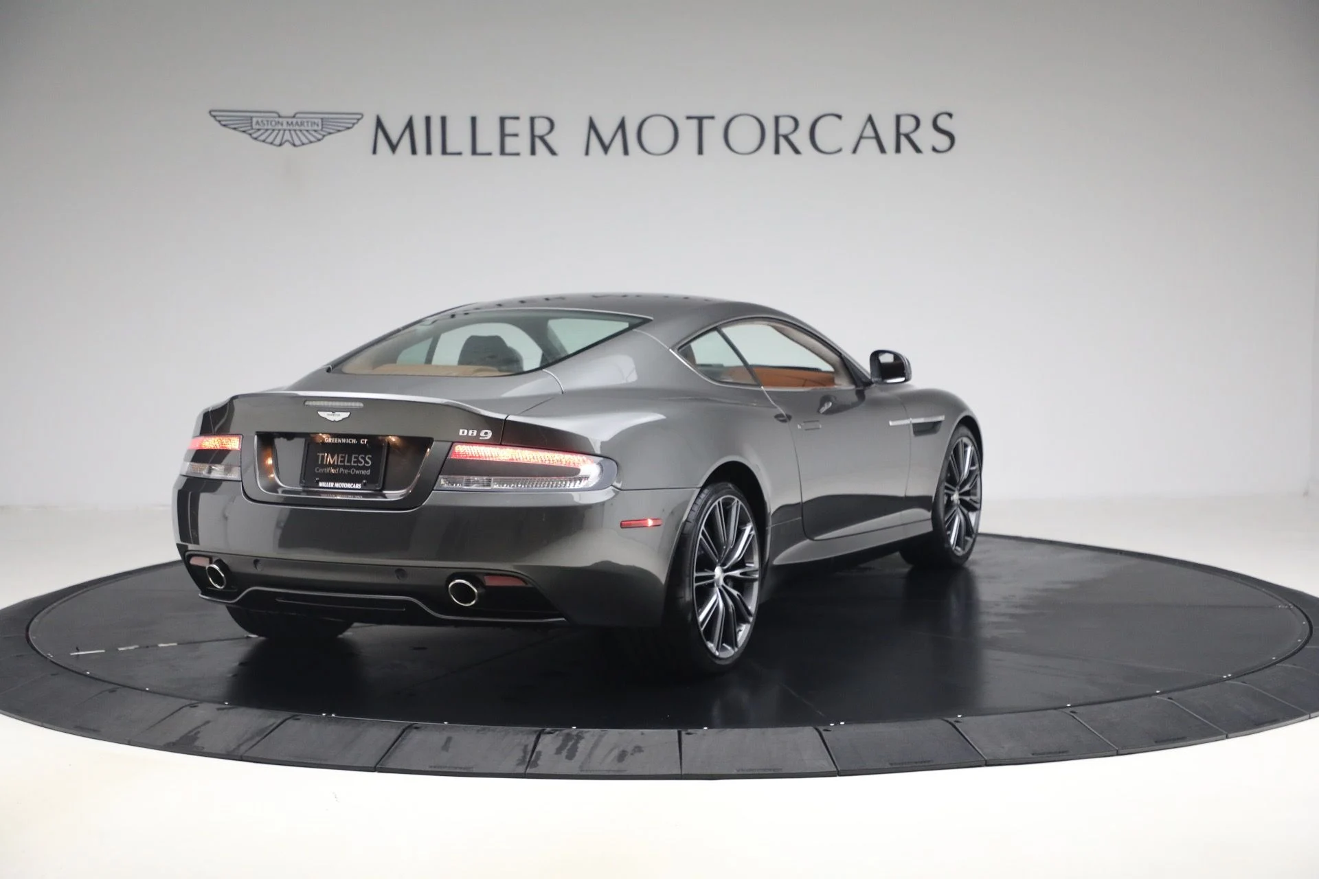 mph006_2856620739_Used_2014_Aston_Martin_DB_9_1789160229_0ff4048459