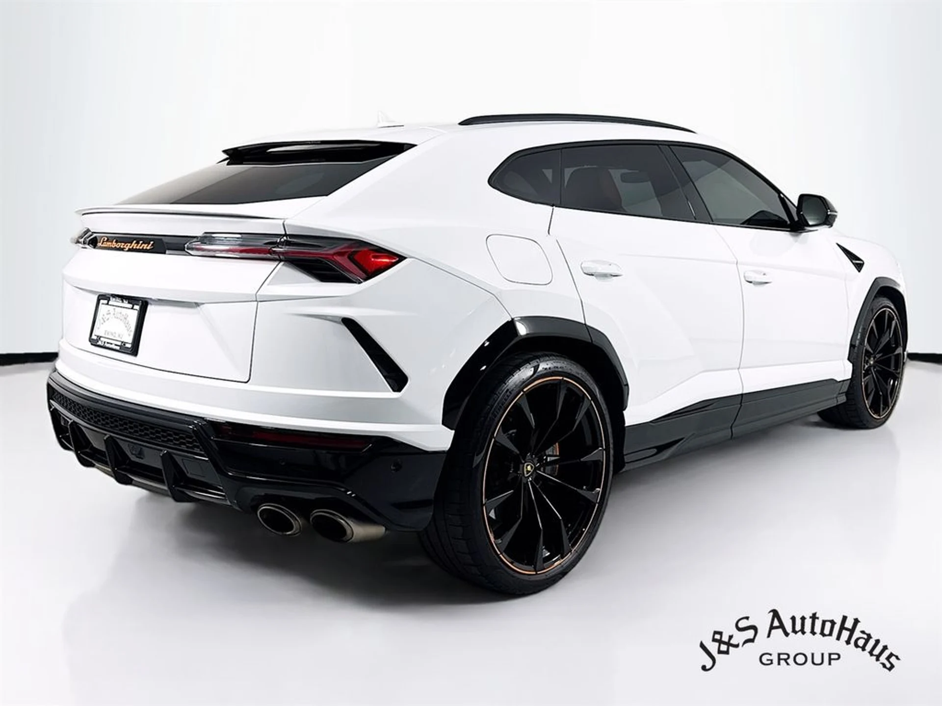 mph006_2857540436_smt9odxfnsd869xw1p0kgw5l02oz_ef6a0984bd