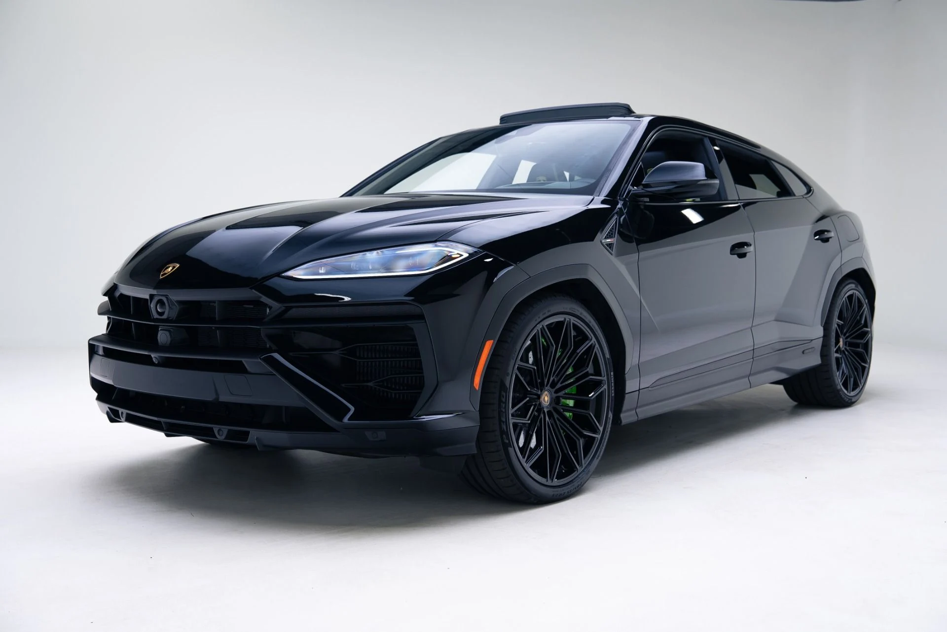 mph006_2859643644_Used_2025_Lamborghini_Urus_SE_1767912107_93aa05dc77