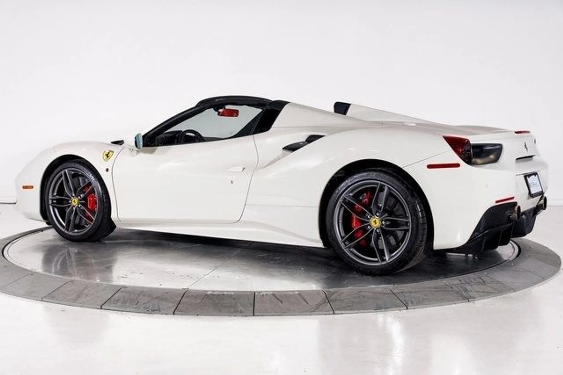 mph006_2860585939_8e50f9fd29042737e8450de3ff0b16eax_e73afb969e