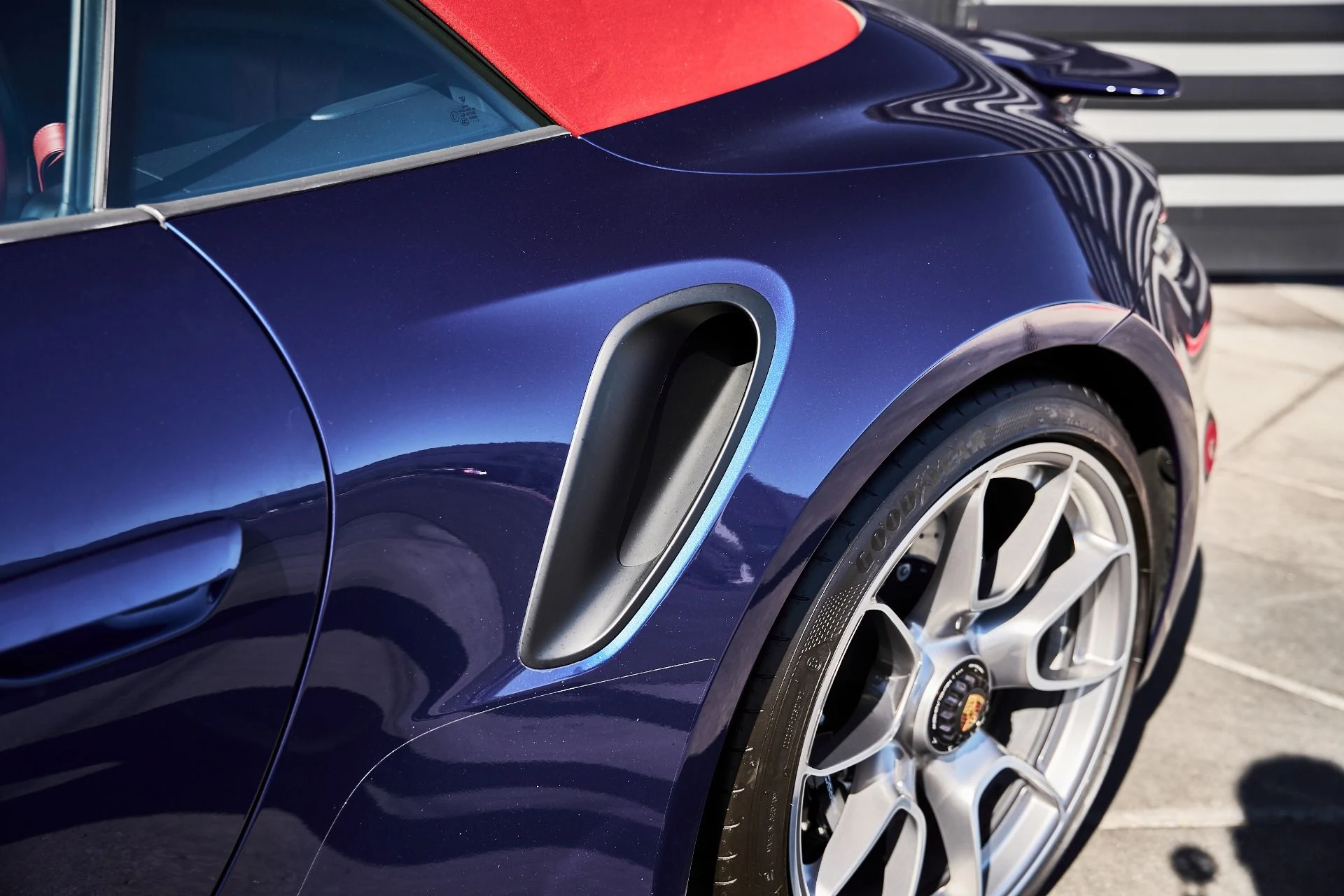 mph006_2864398549_Used_2024_Porsche_911_Turbo_S_1790299304_3aae7259f1