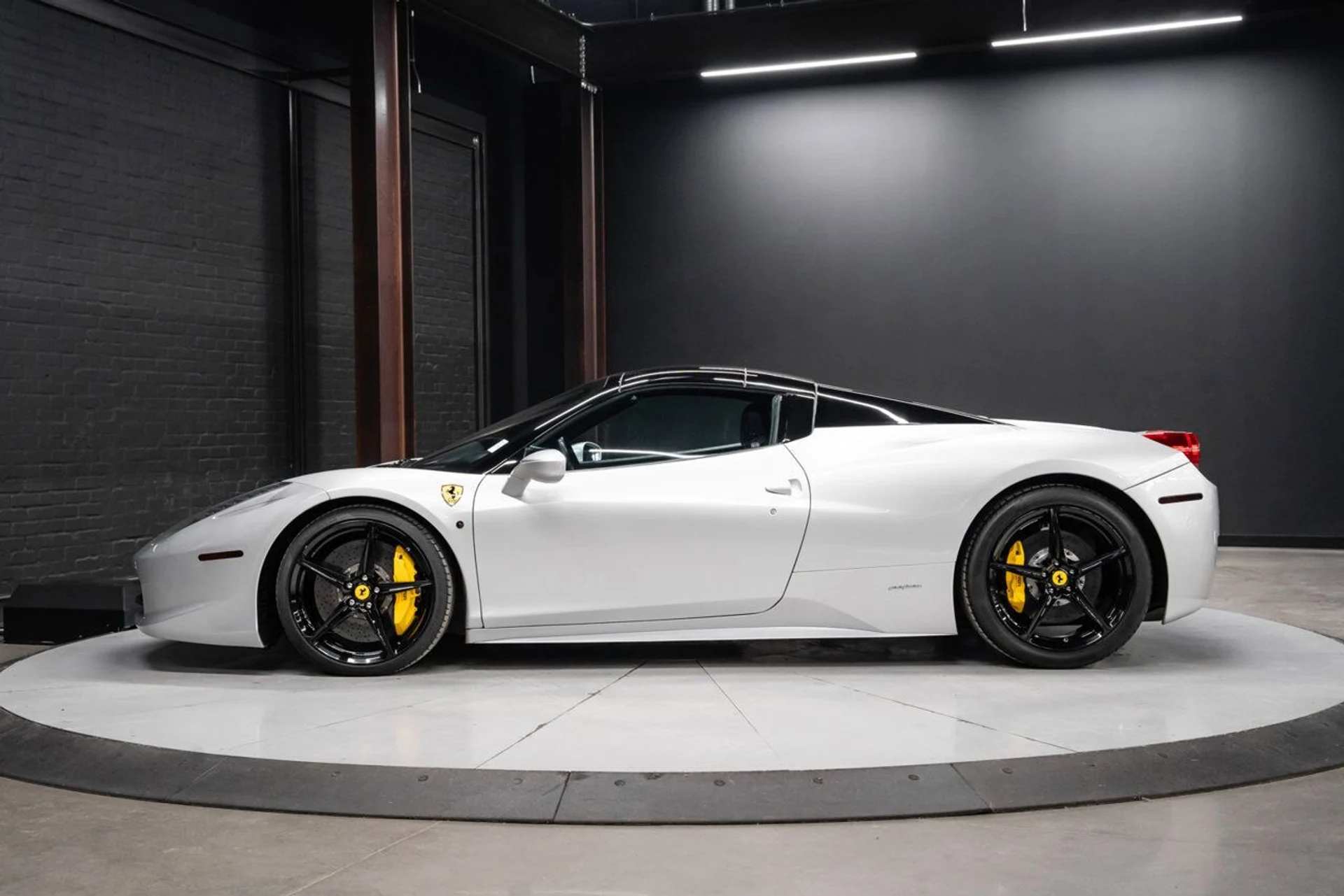 mph006_2864707622_ferrari_458_italia_2013_9bf892773c