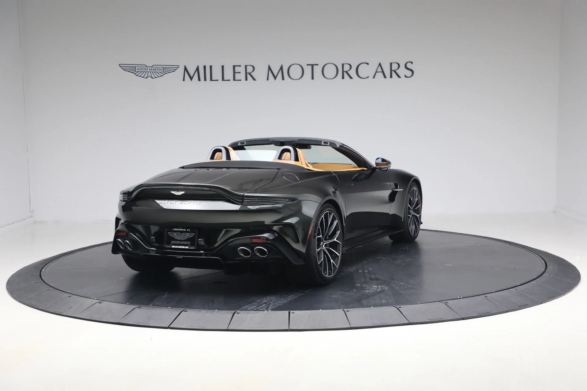 mph006_2866364068_New_2026_Aston_Martin_Vantage_Roadster_1767214554_e644deb969