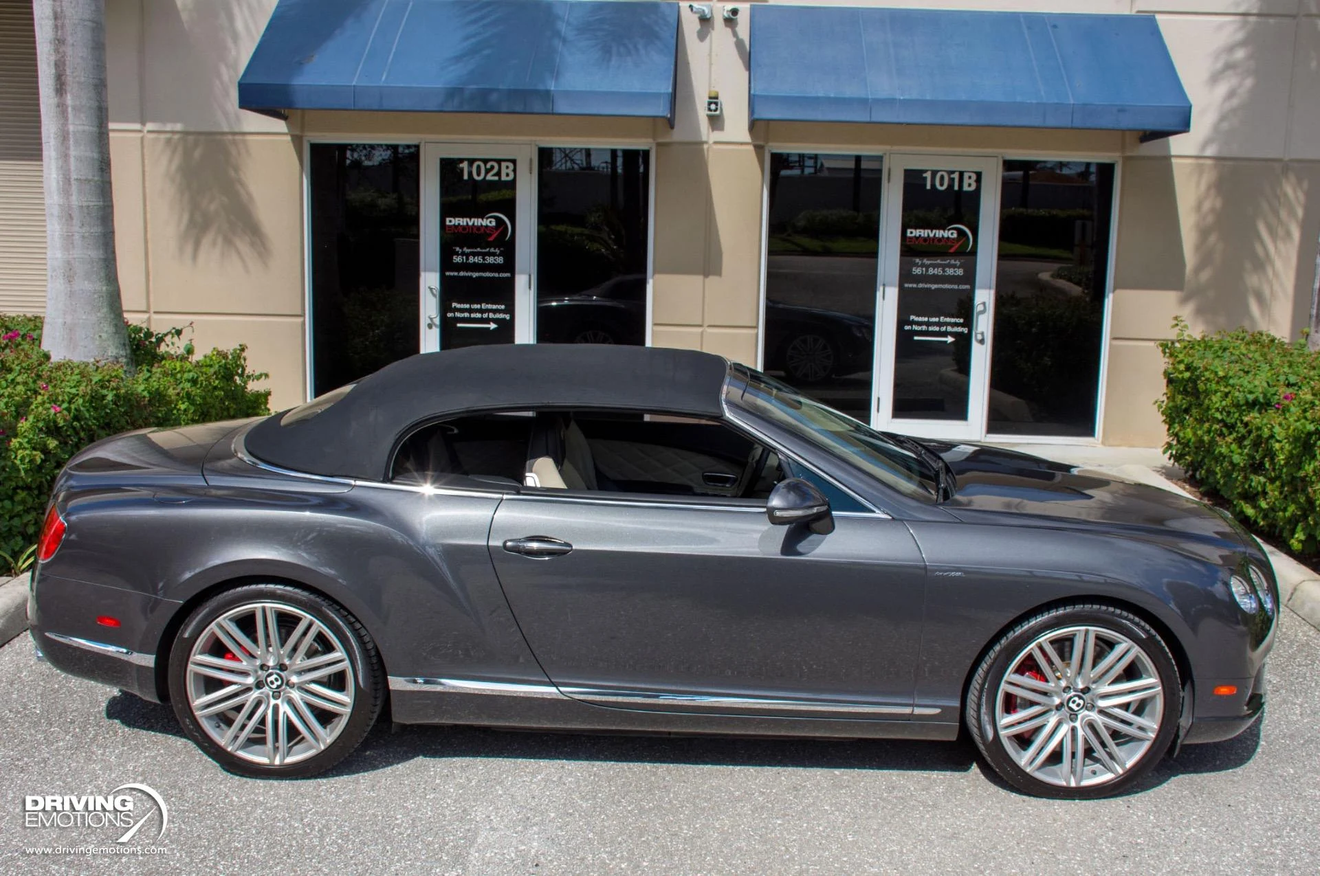 mph006_2867312817_871_p7_l_639f012c87