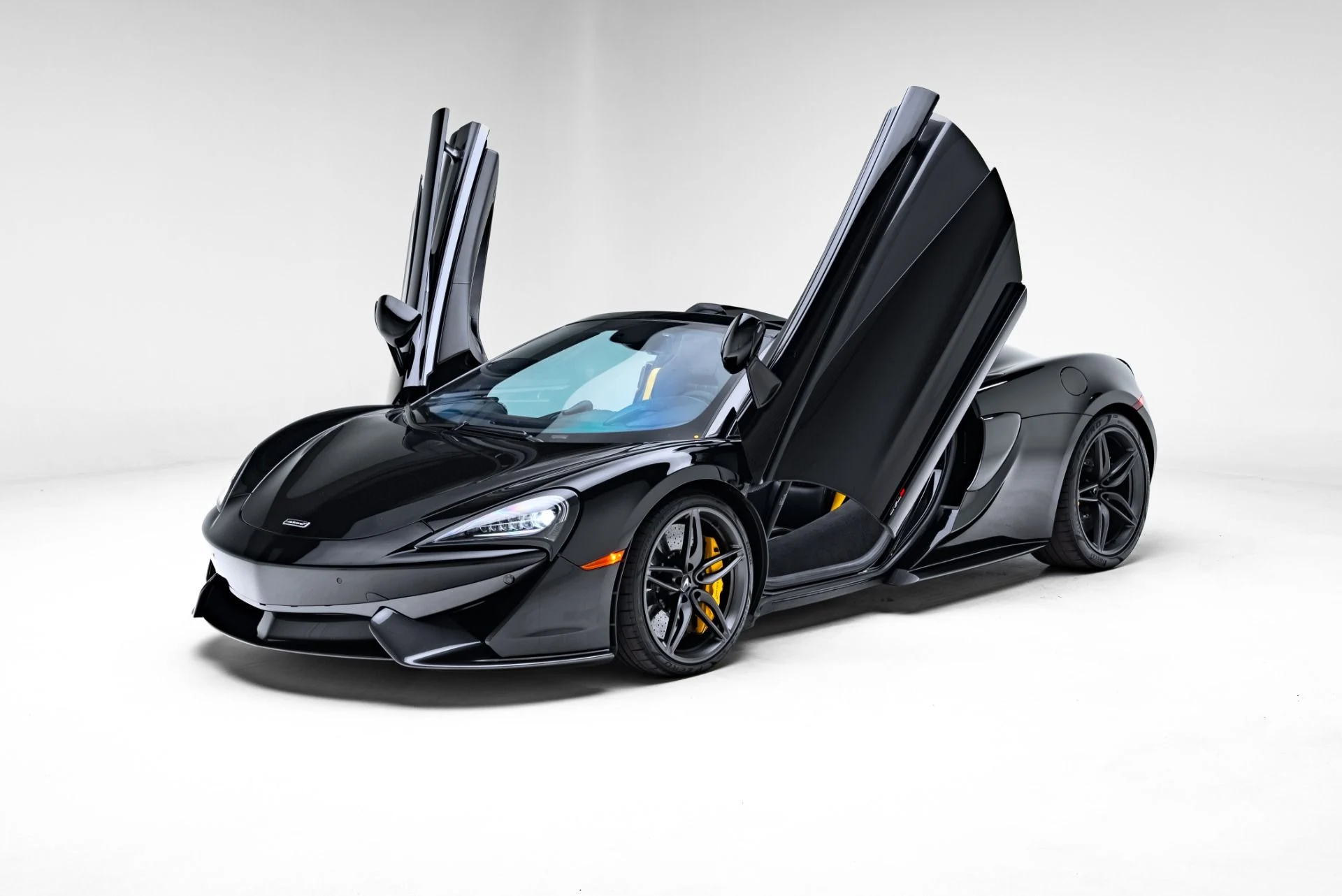 mph006_2867743674_Used_2019_Mc_Laren_570_S_Spider_1771457585_895718e160