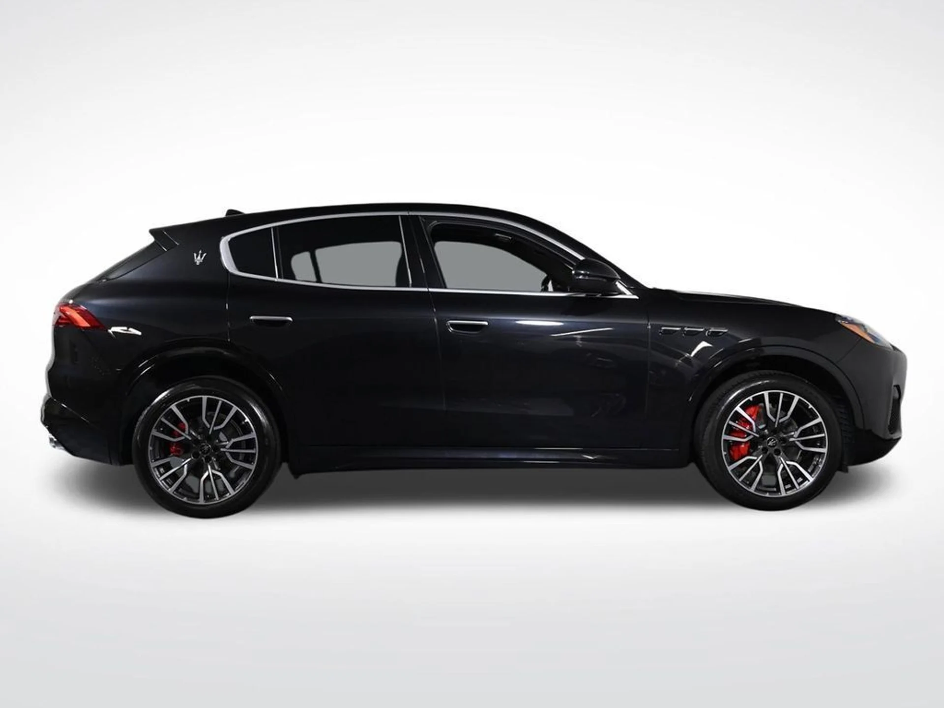 mph006_2868950817_used_2025_maserati_grecale_base_11350_23021337_6_1024_9f01bfa12f