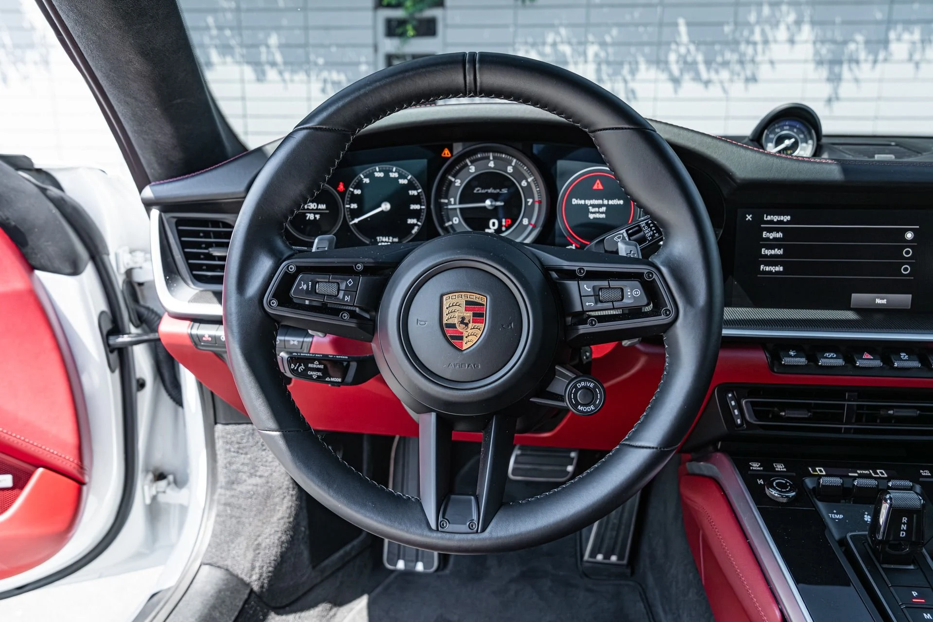 mph006_2869518515_Used_2022_Porsche_911_Turbo_S_1755025955_6a38d88605