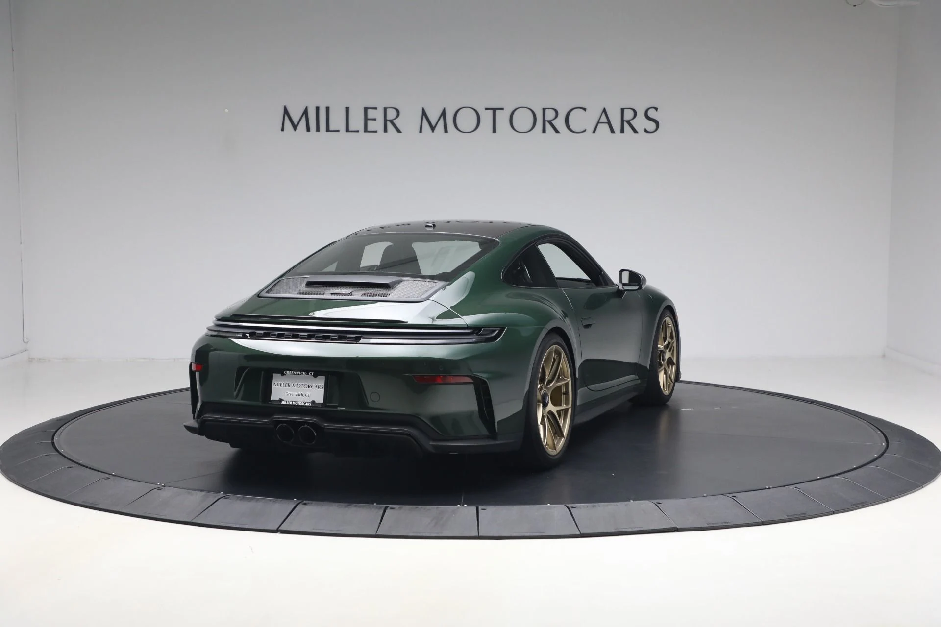 mph006_2871685475_Used_2026_Porsche_911_GT_3_Touring_1782409830_7c89fe0c4b