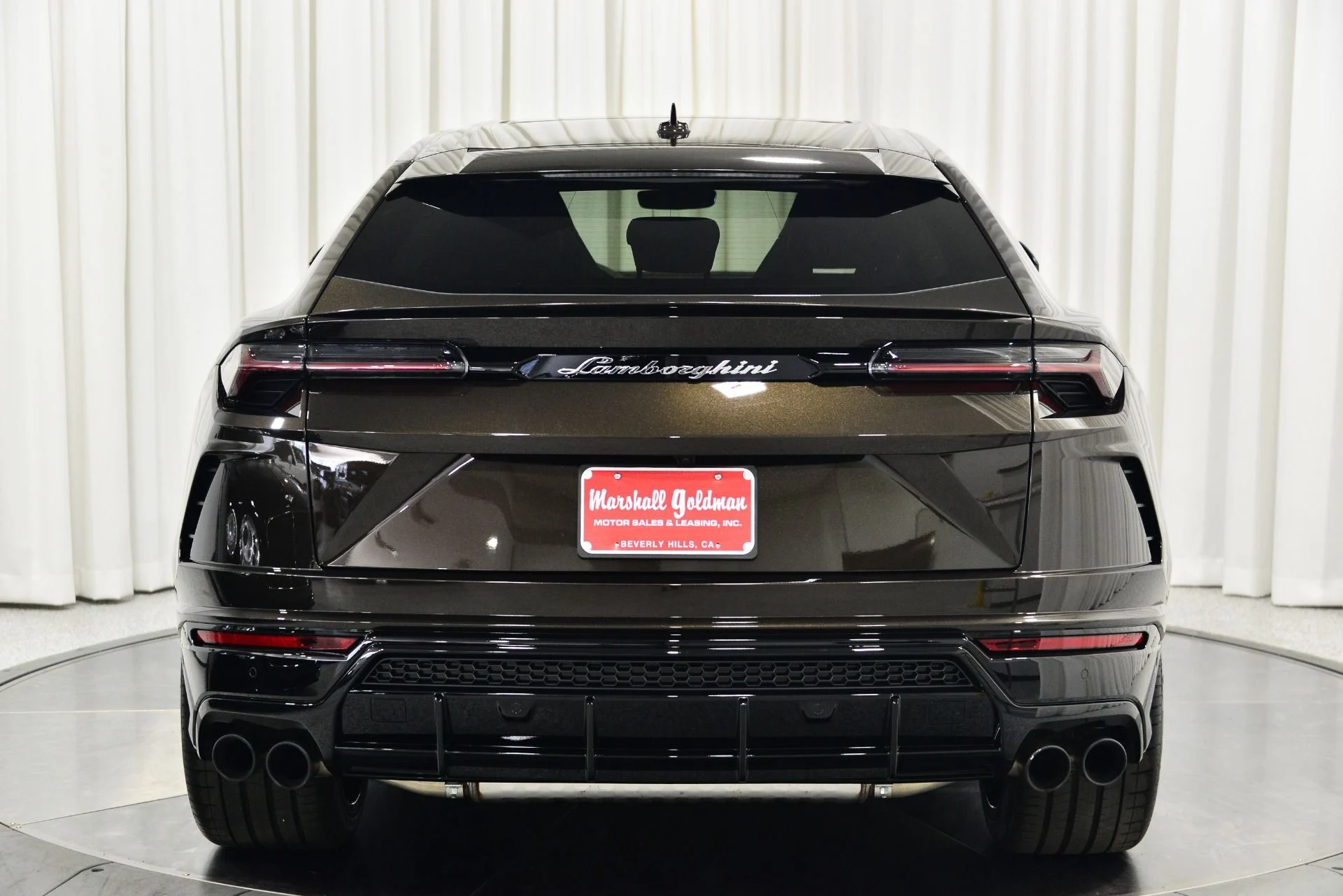 mph006_2872628896_Used_2022_Lamborghini_Urus_1749586706_ddc11b4fe3