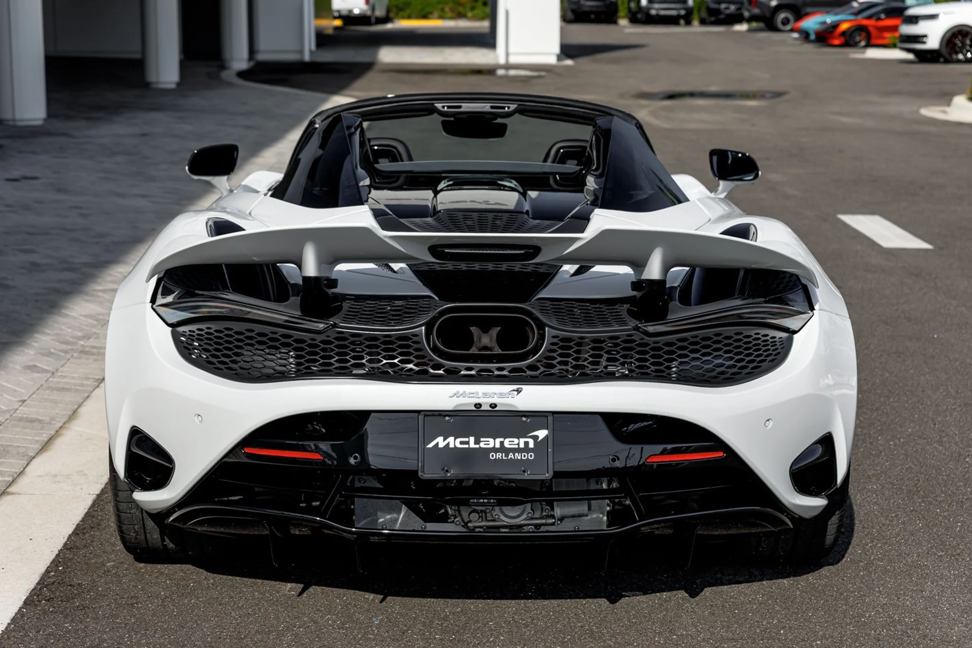 mph006_2875015753_Used_2024_Mc_Laren_750_S_Spider_0286813690