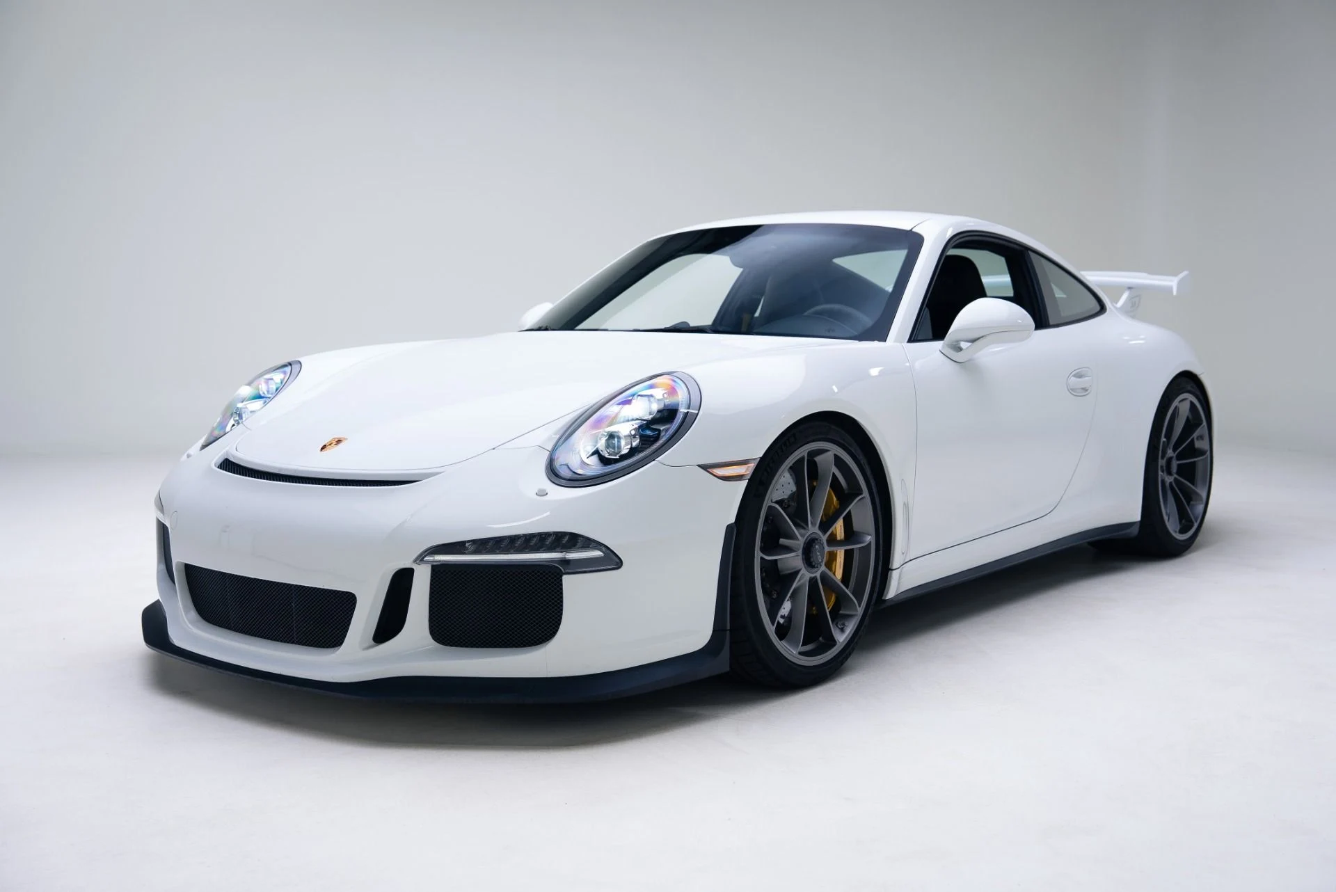 mph006_2880025052_Used_2014_Porsche_911_GT_3_1767824099_f3327e4736