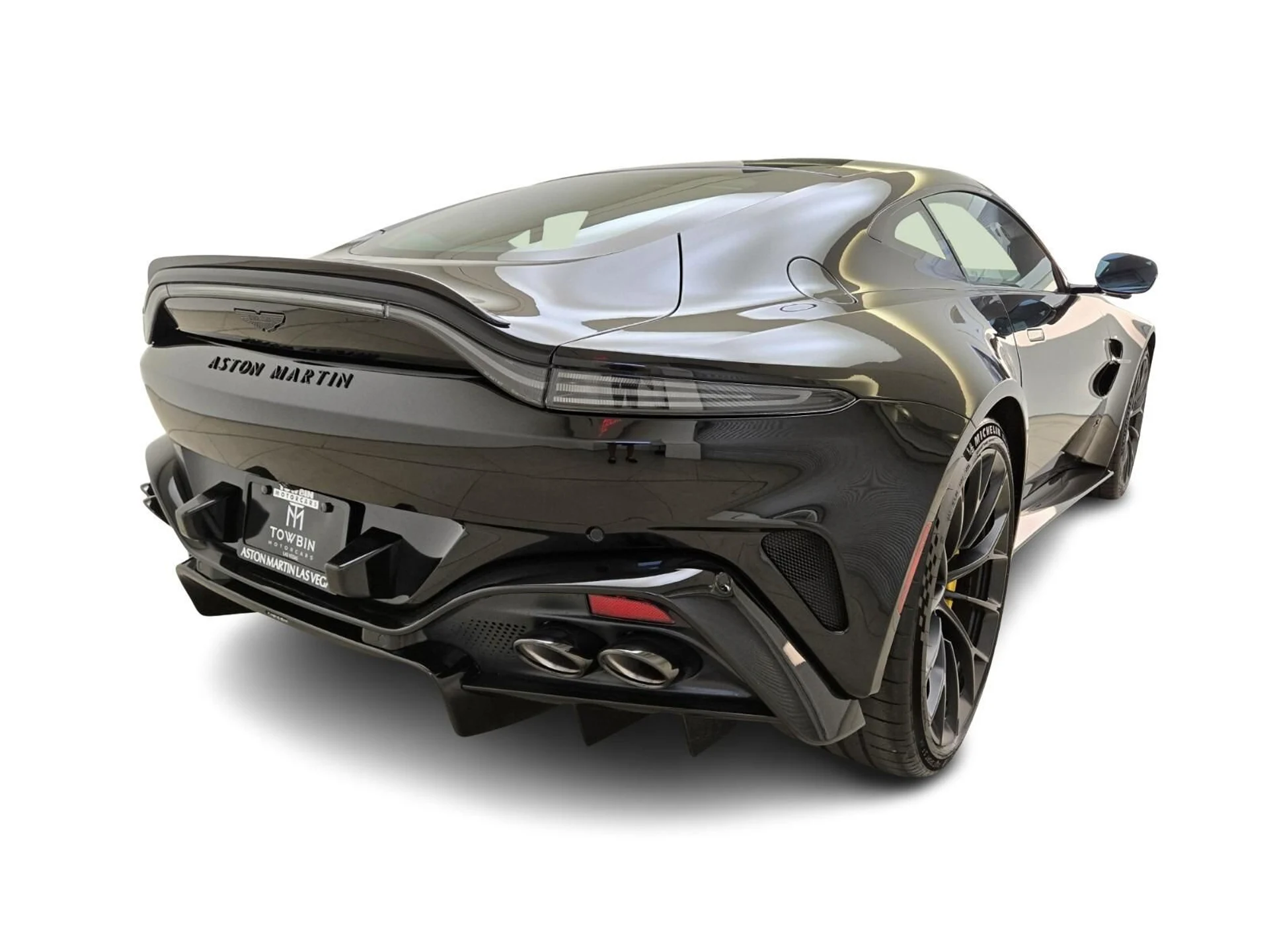 mph006_2881454665_New_2026_Aston_Martin_Vantage_S_1775539073_58ef1fd907