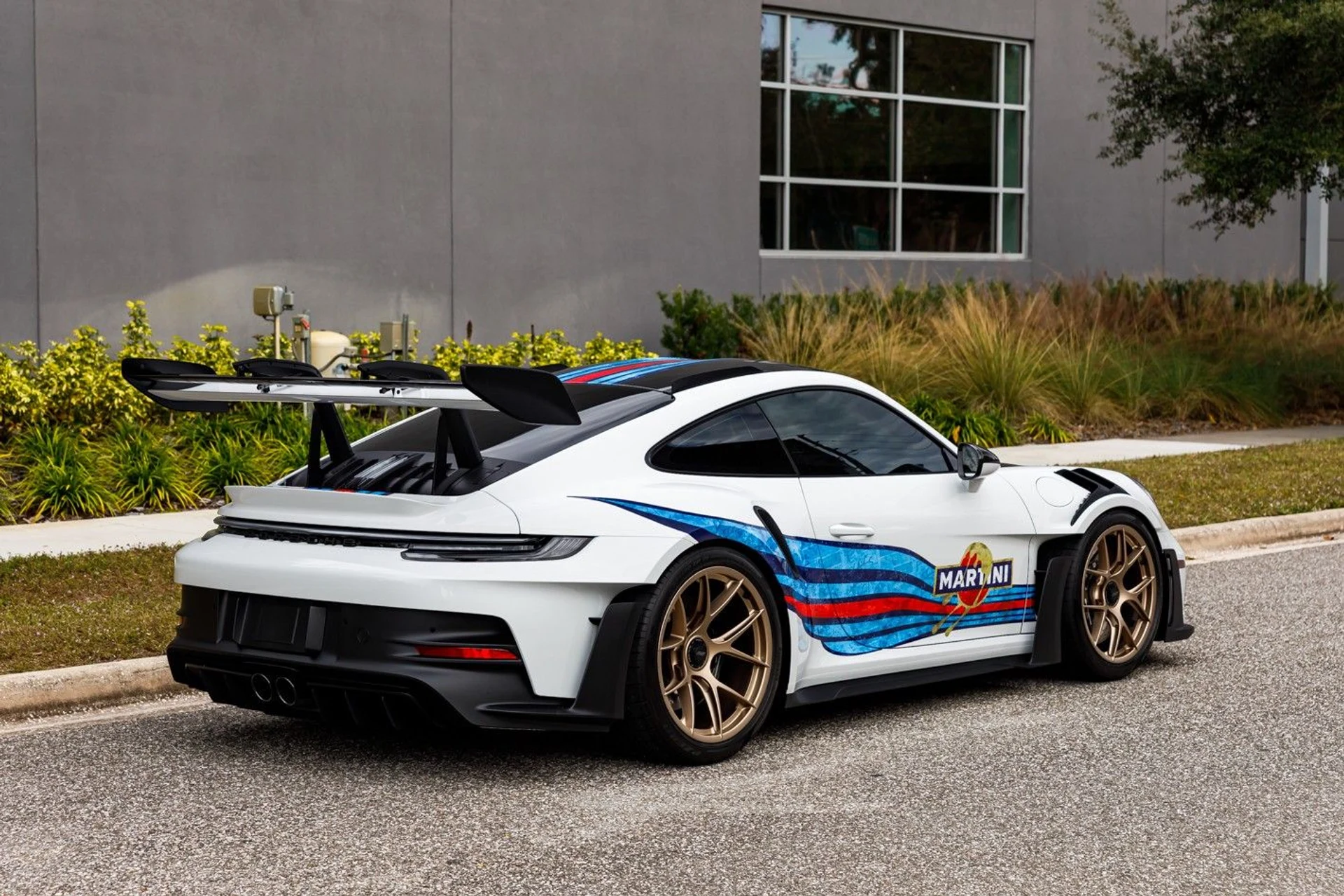 mph006_2883283290_645_p7_l_4fccb4c0ab