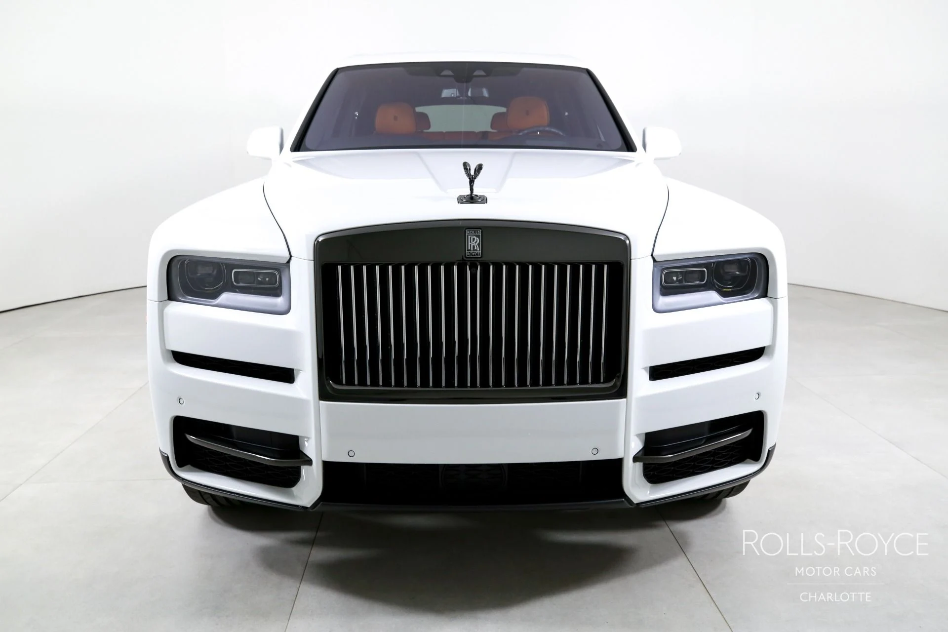 mph006_2886760081_Used_2022_Rolls_Royce_Black_Badge_Cullinan_1764196965_5a82dc0b61