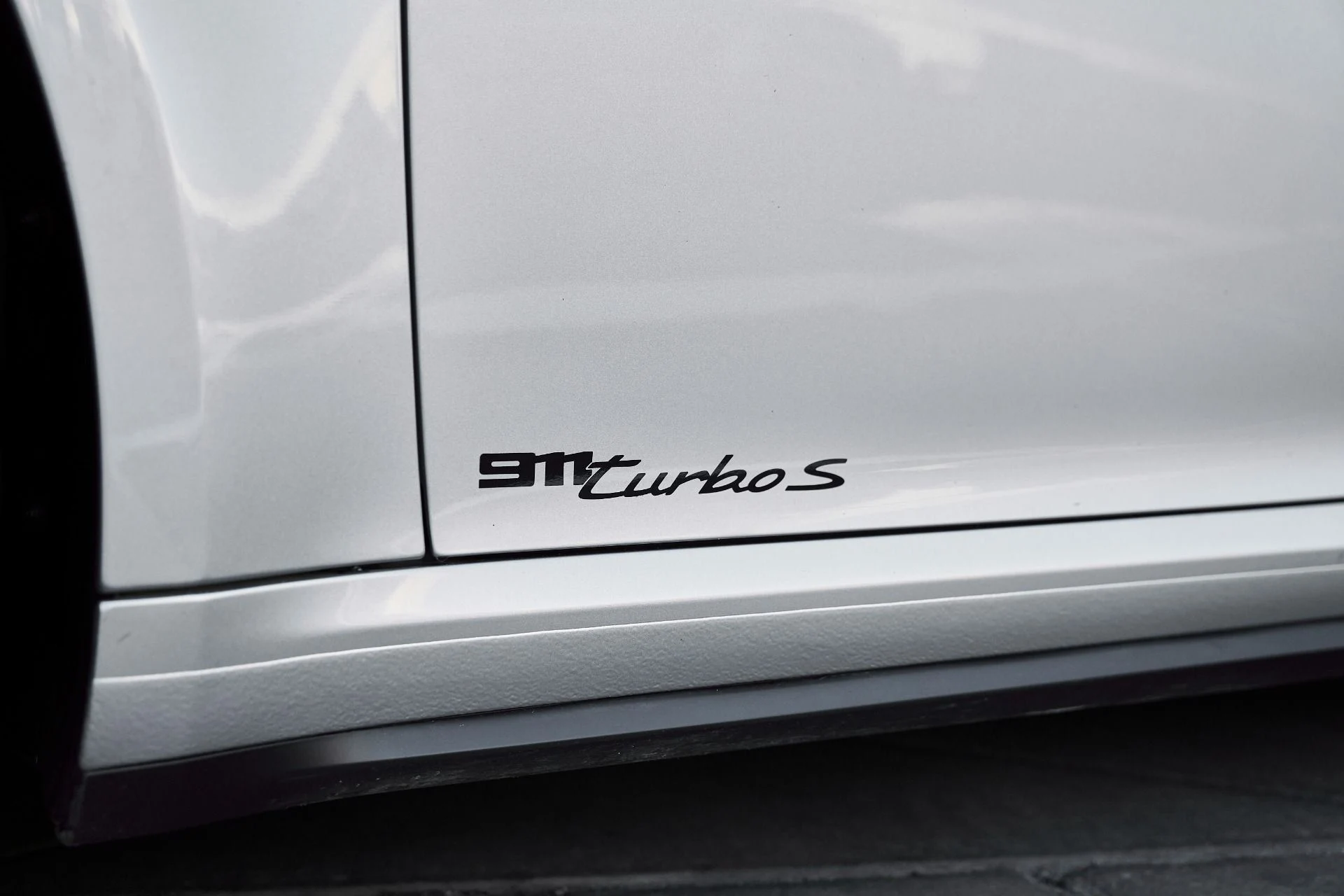 mph006_2888196843_Used_2021_Porsche_911_Turbo_S_1769305627_207738f209