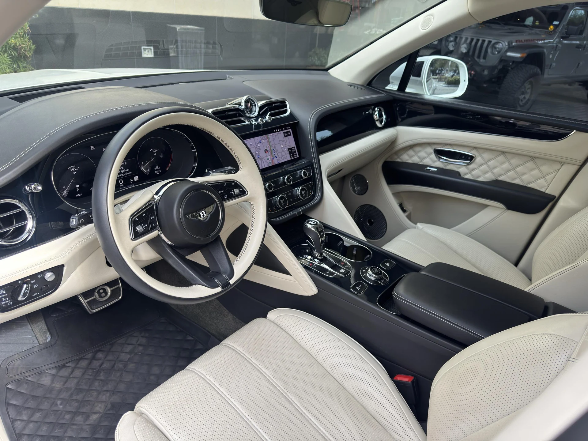 mph006_2890535506_490148613_6970f32875415514dfb00ac7_3f6e10d45f