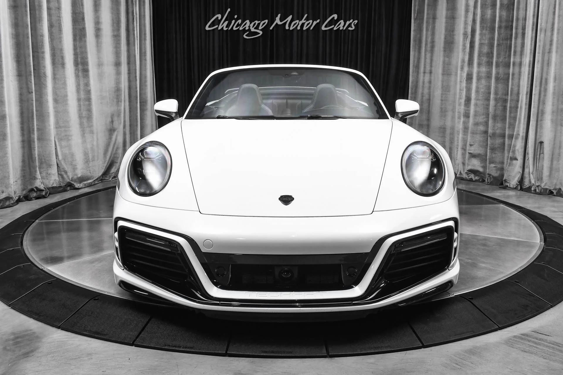 mph006_2891581134_13348_p7_l_87165d1be4