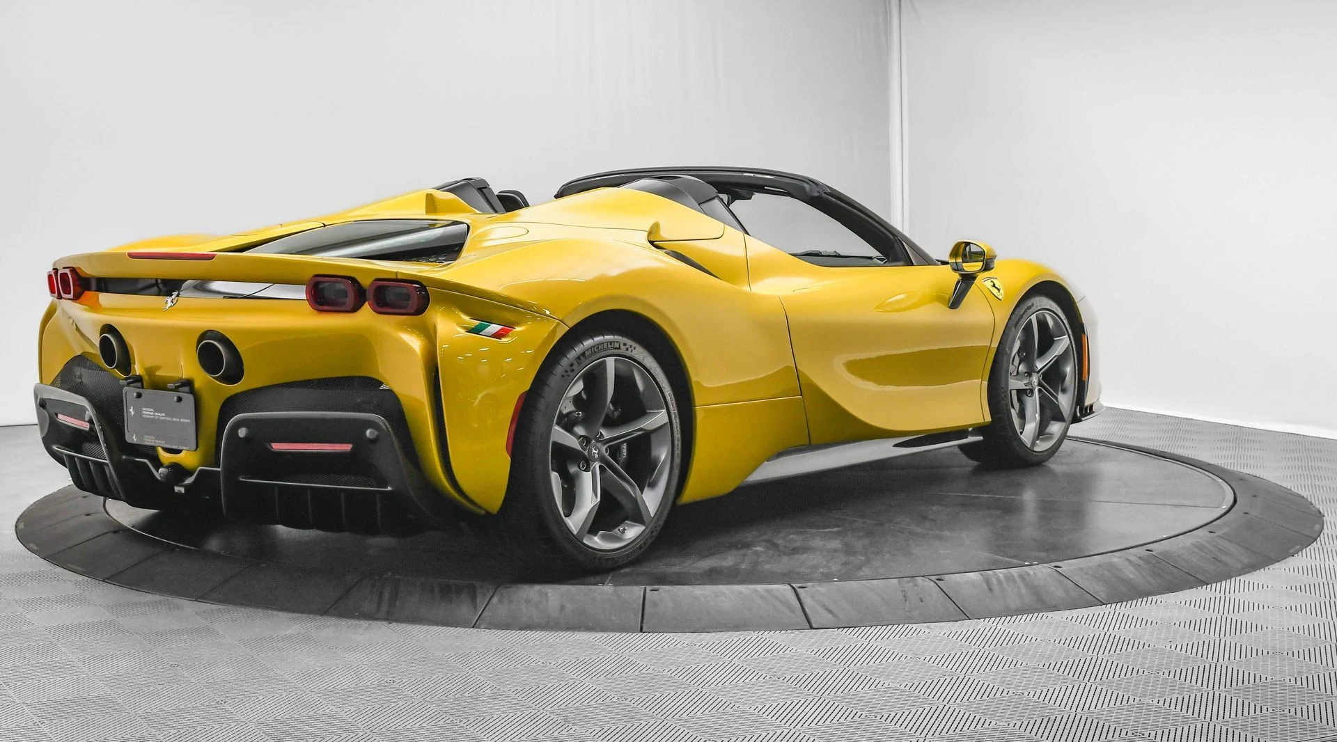 mph006_2896550976_8f0a7e4f8a314b57ab186e742486fb35_8d0467e5e5