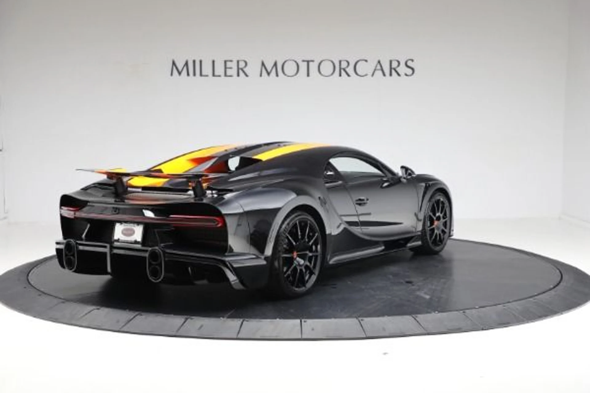 mph006_2899679199_Used_2022_Bugatti_Chiron_Super_Sport_c2bcc0591b